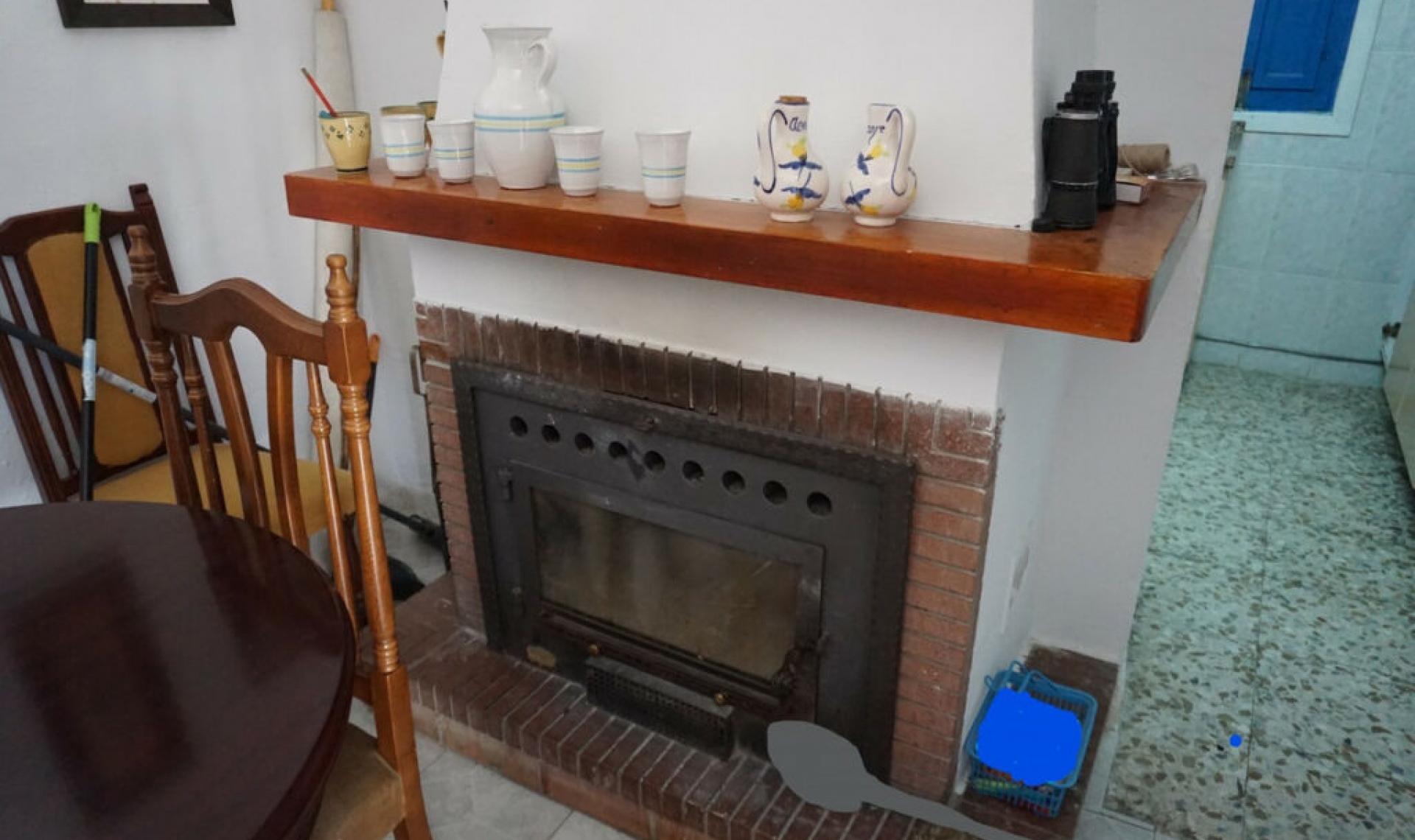 Resale - House -
La Viñuela