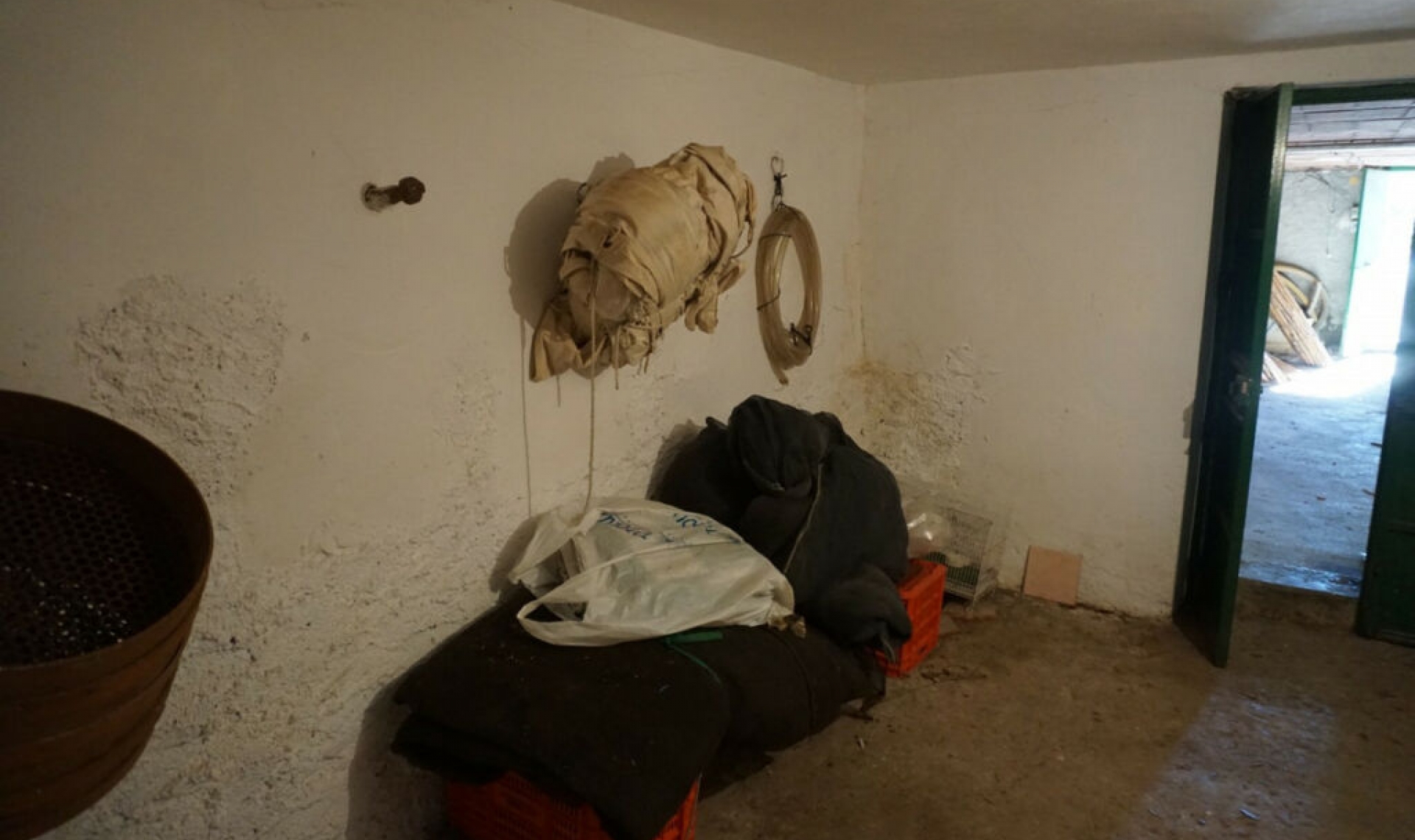 Resale - House -
La Viñuela