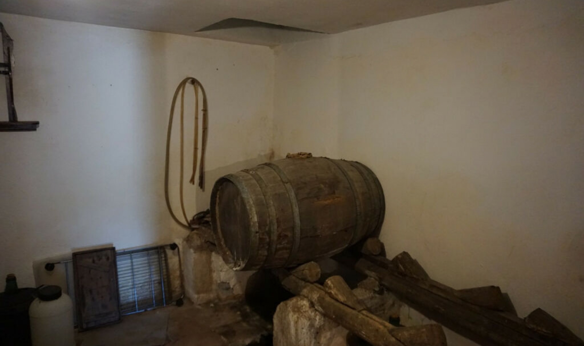 Resale - House -
La Viñuela