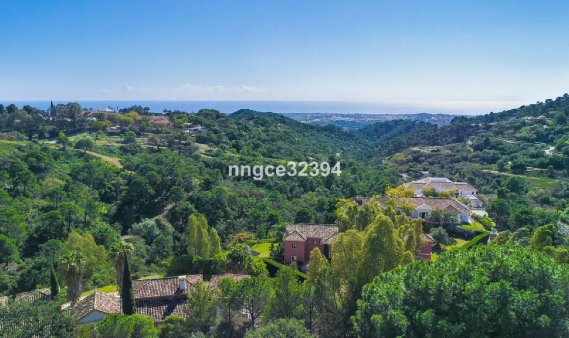 Resale - House -
La Zagaleta