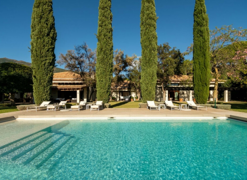 Resale - House -
La Zagaleta