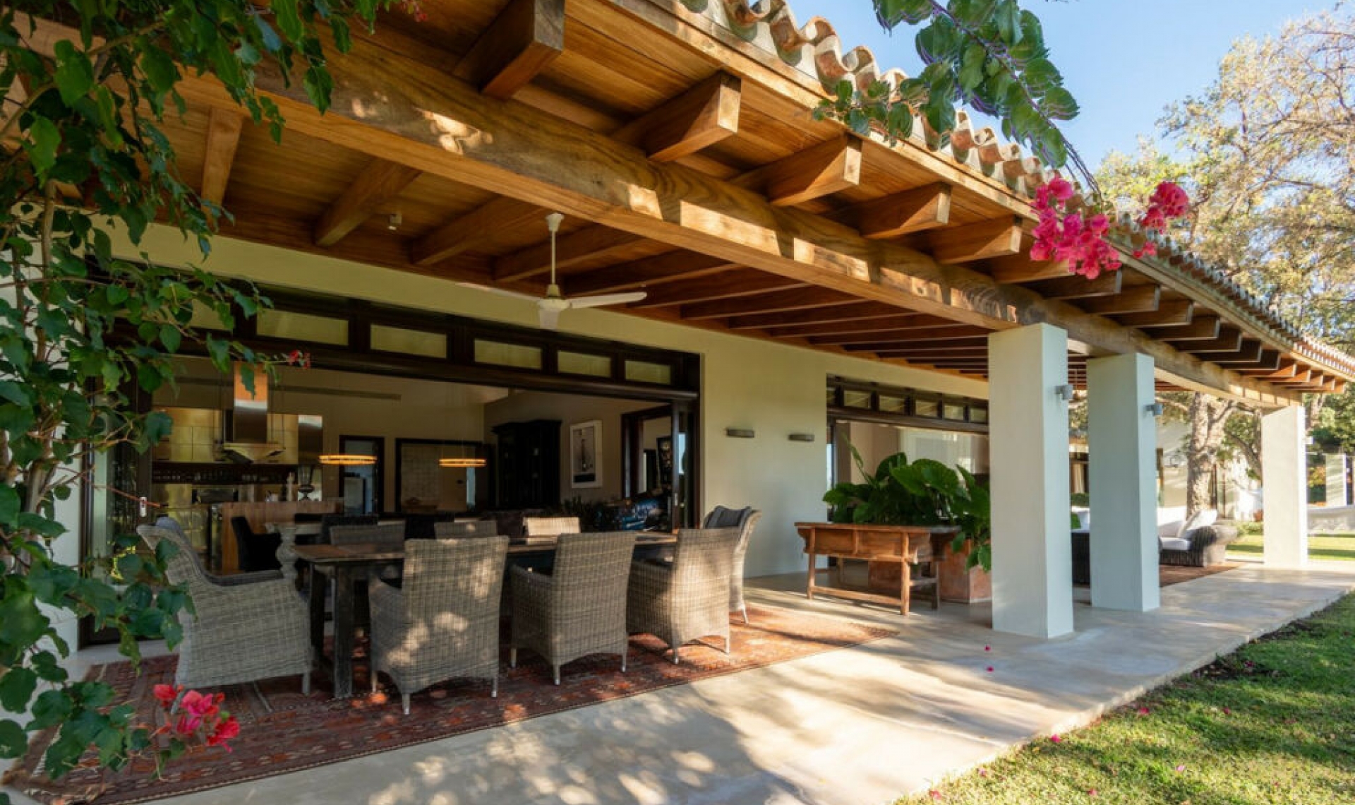 Resale - House -
La Zagaleta