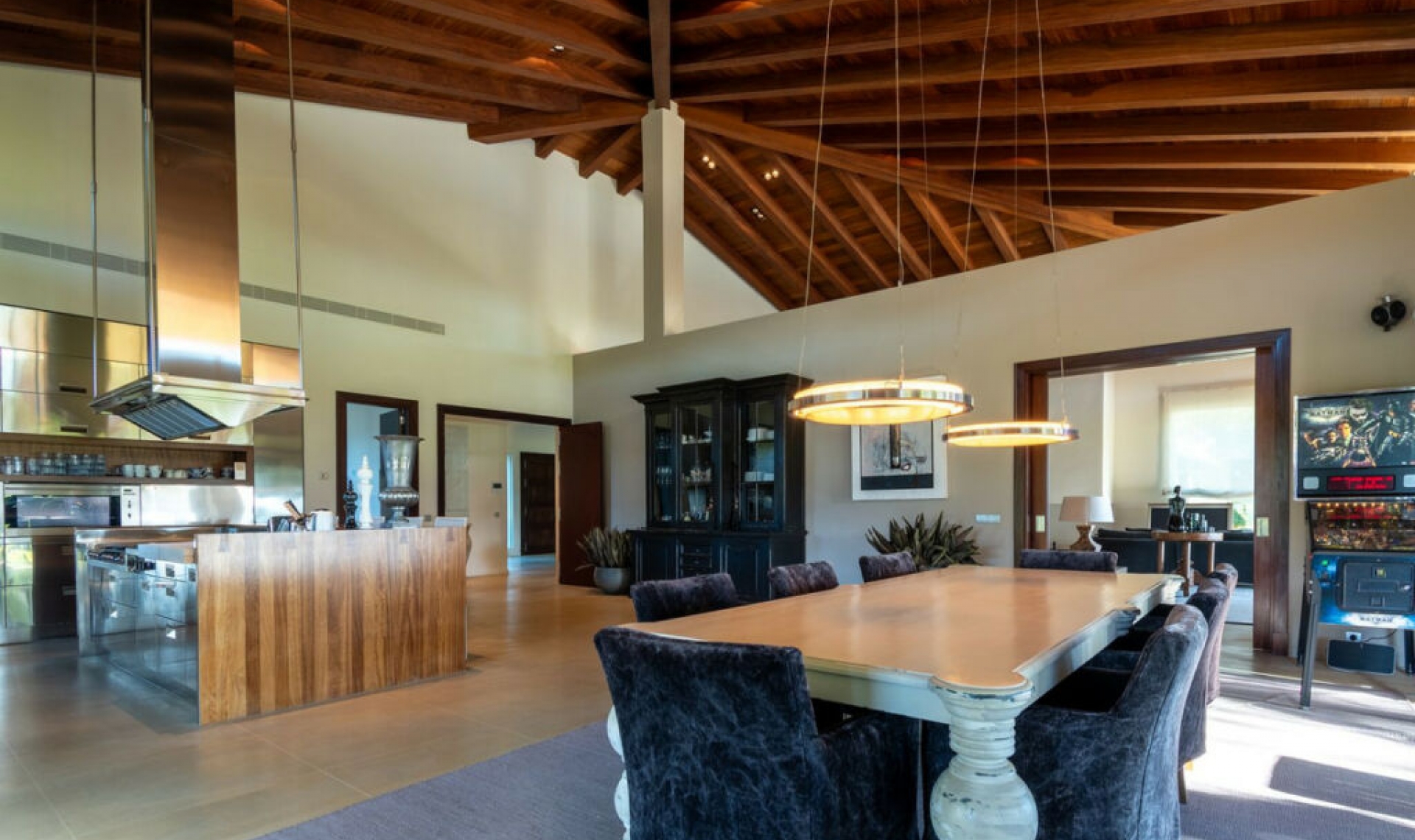 Resale - House -
La Zagaleta