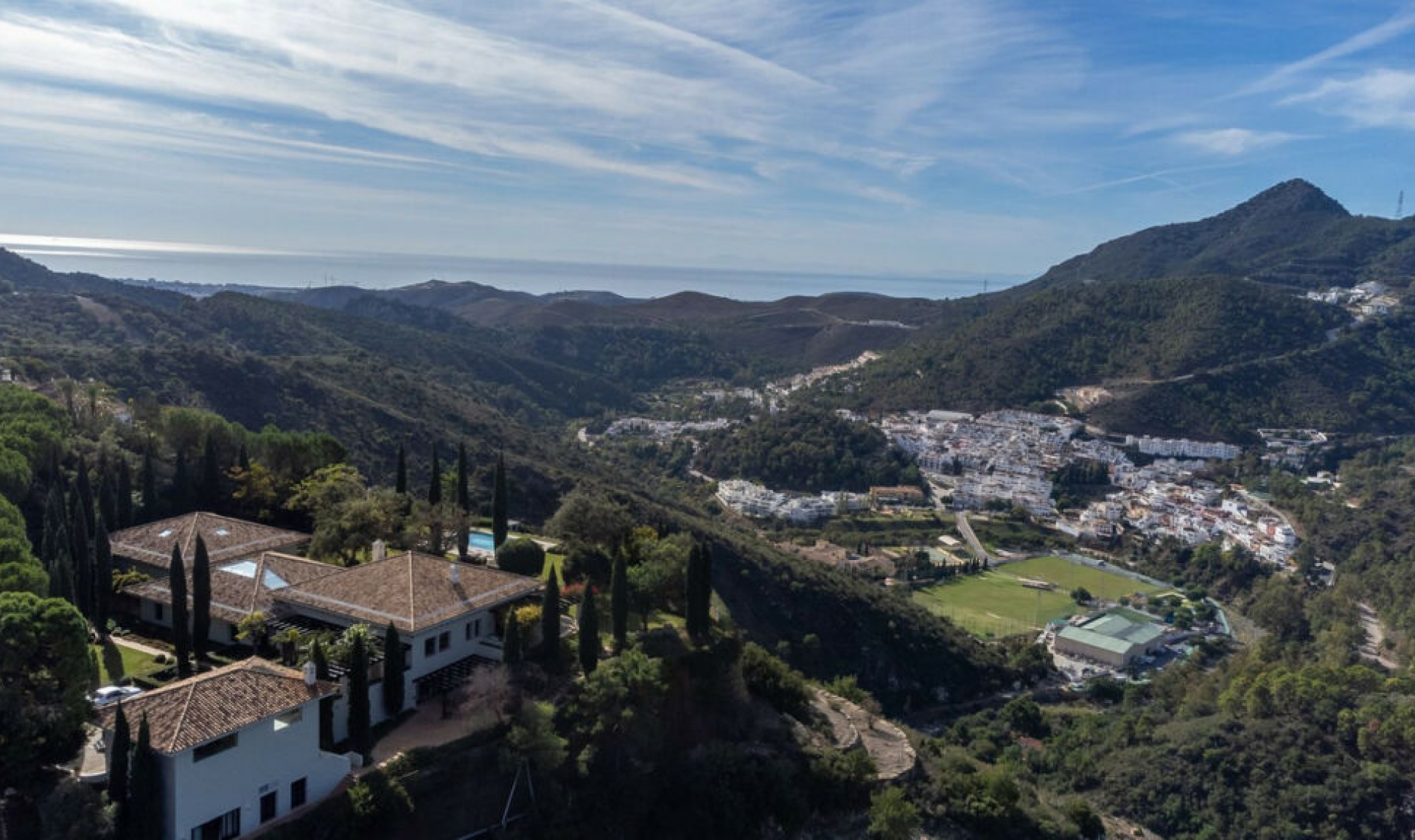 Resale - House -
La Zagaleta