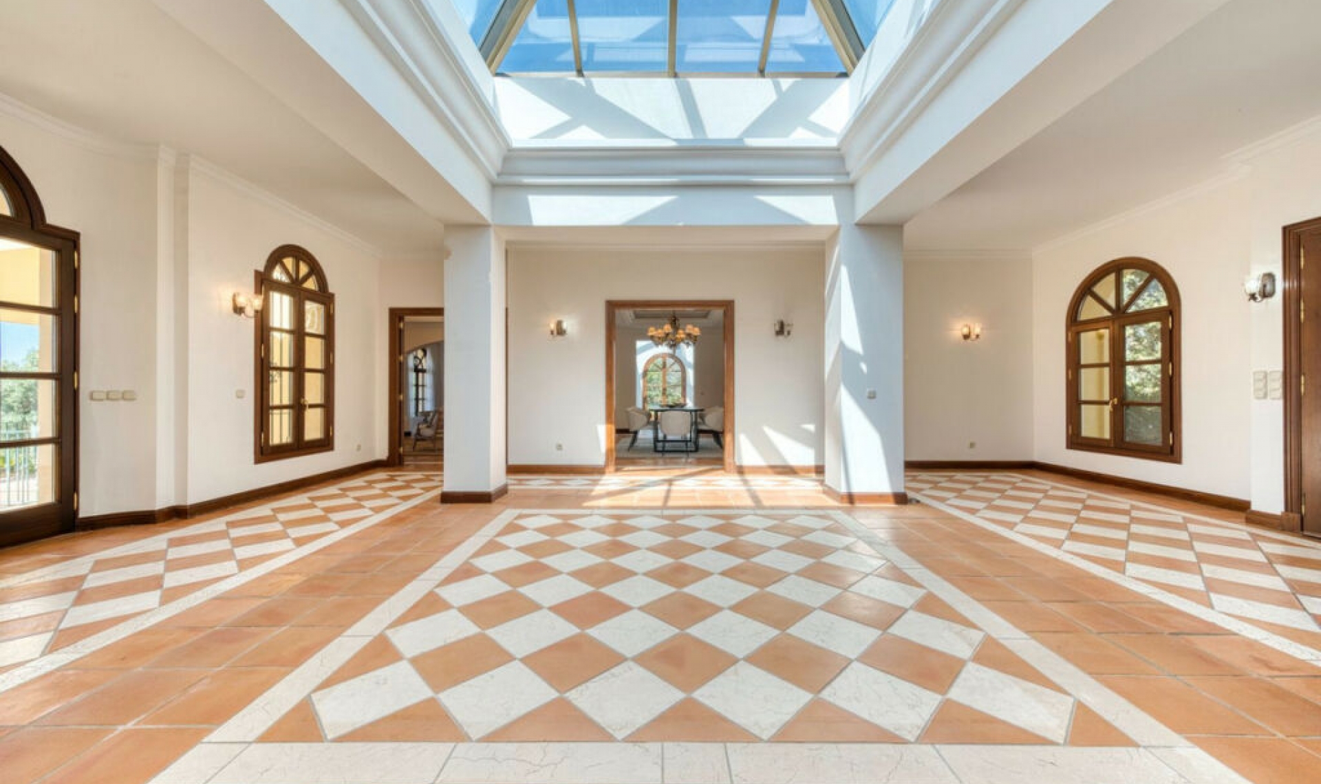 Resale - House -
La Zagaleta