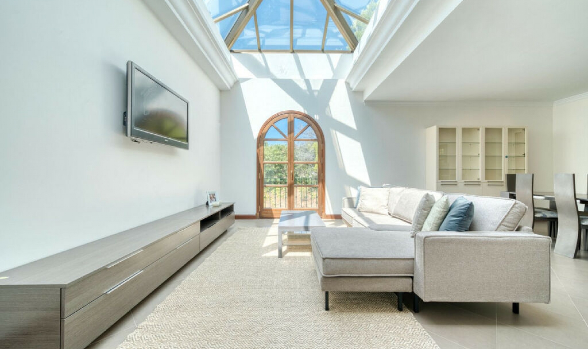 Resale - House -
La Zagaleta