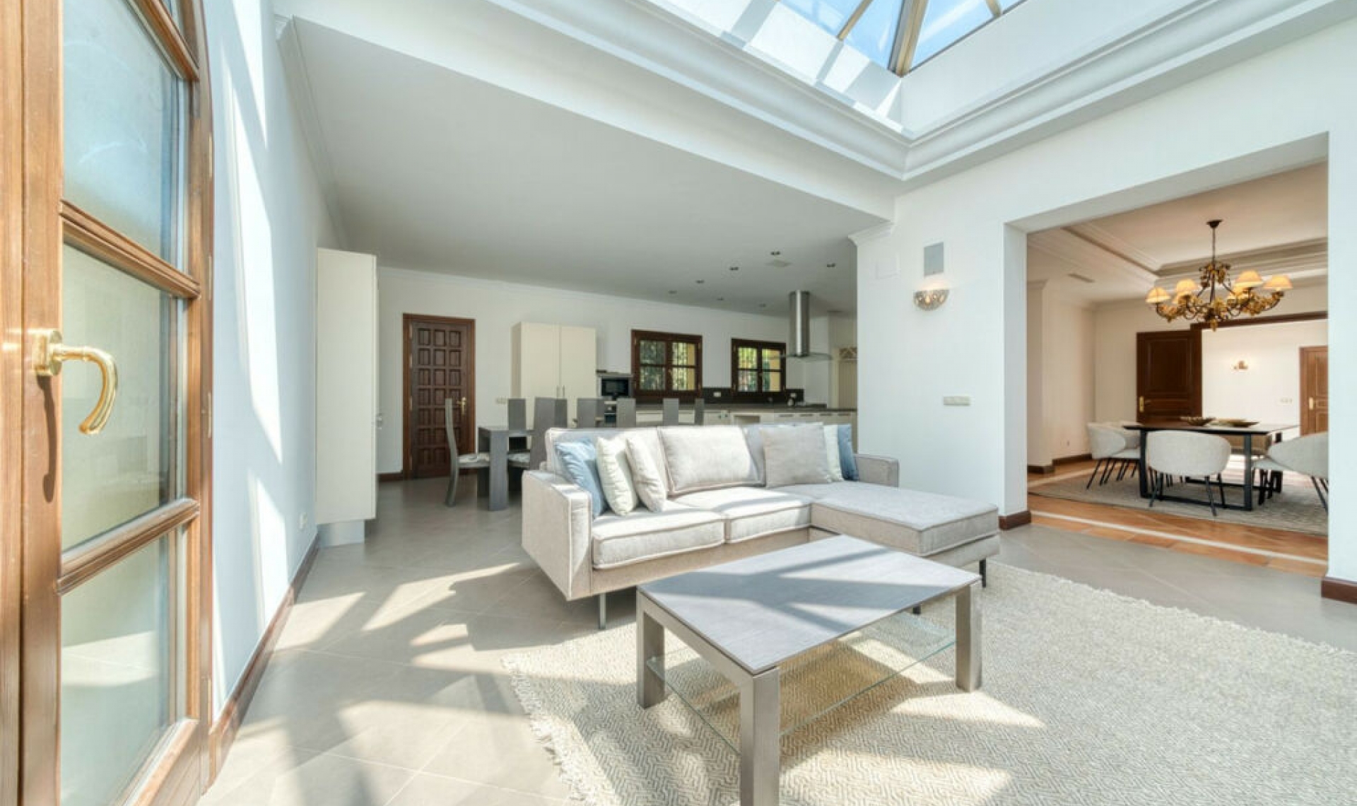 Resale - House -
La Zagaleta