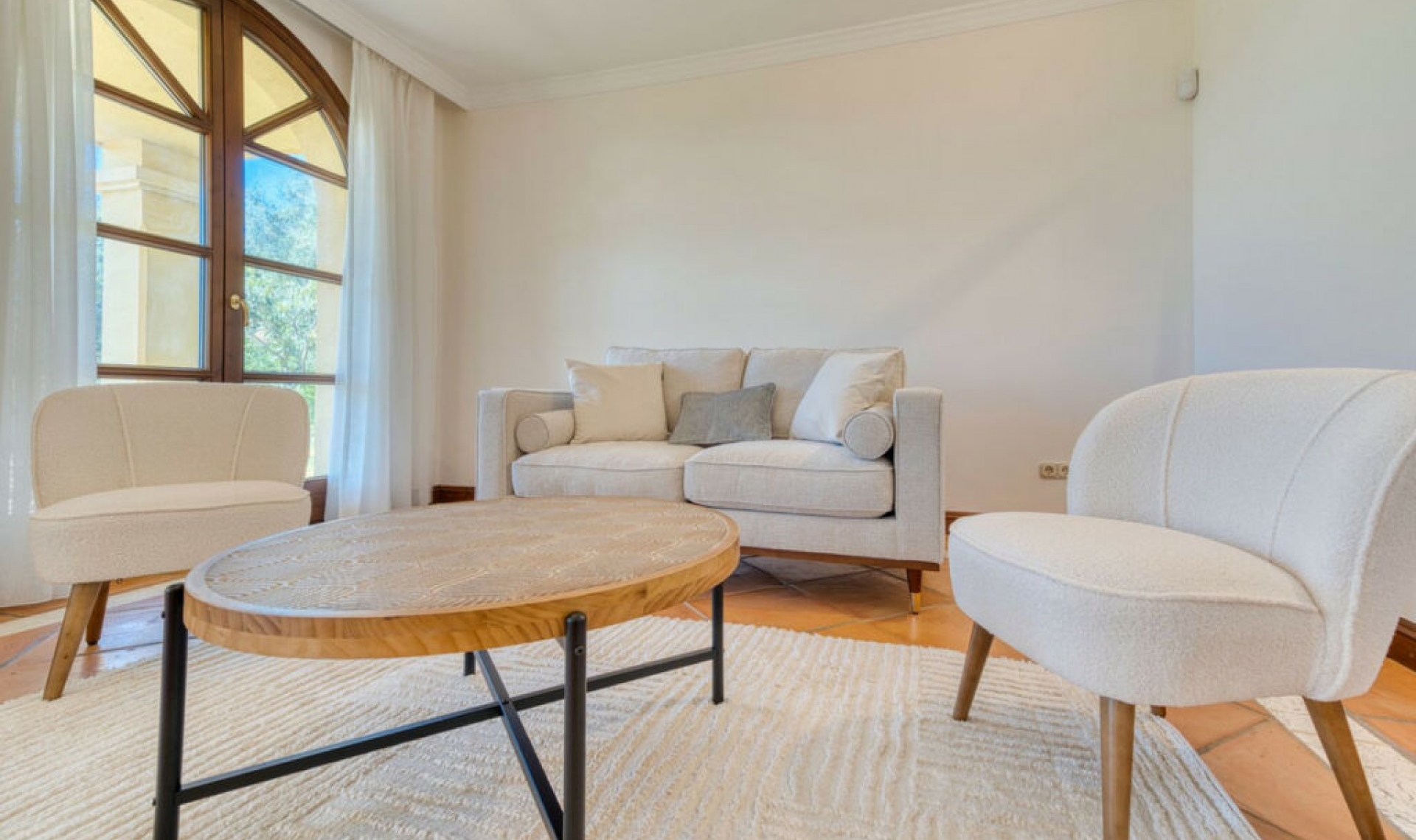 Resale - House -
La Zagaleta