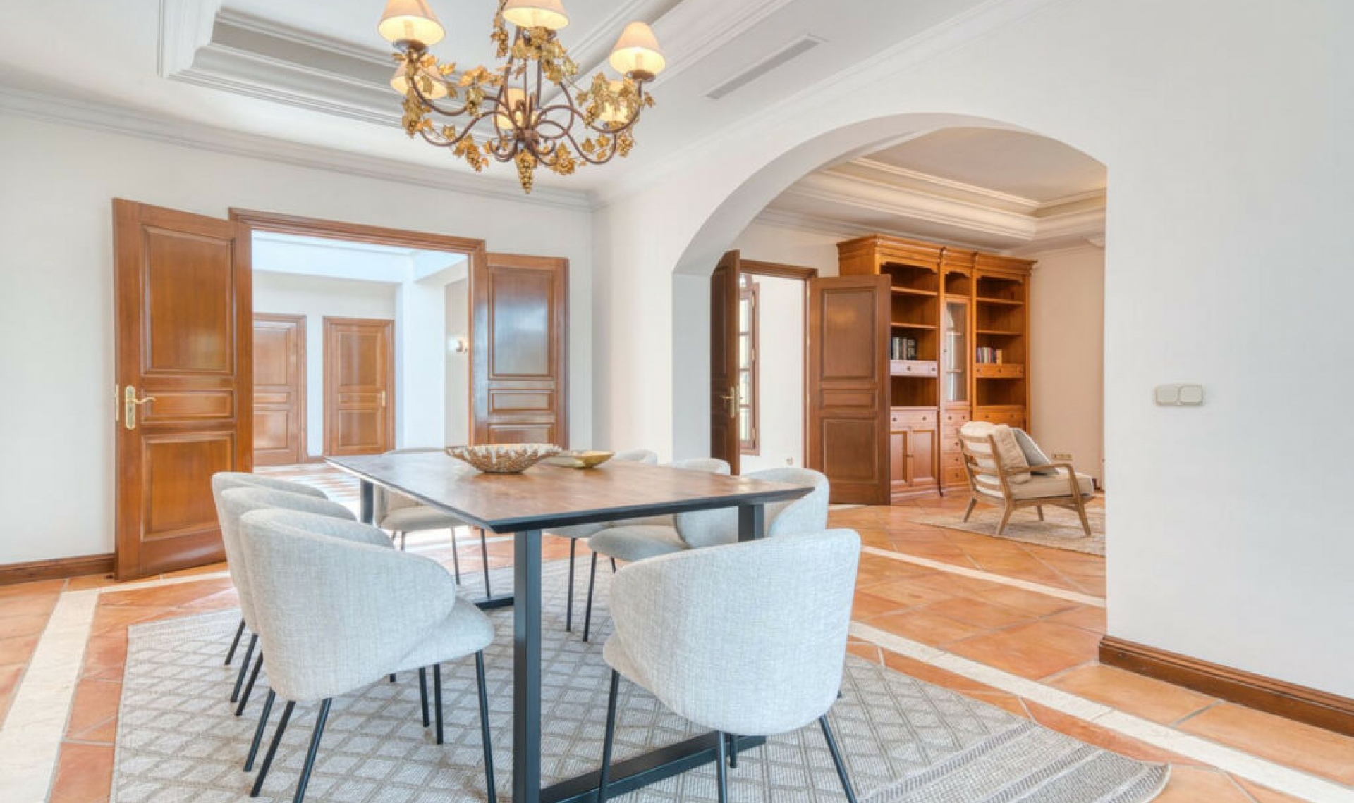 Resale - House -
La Zagaleta