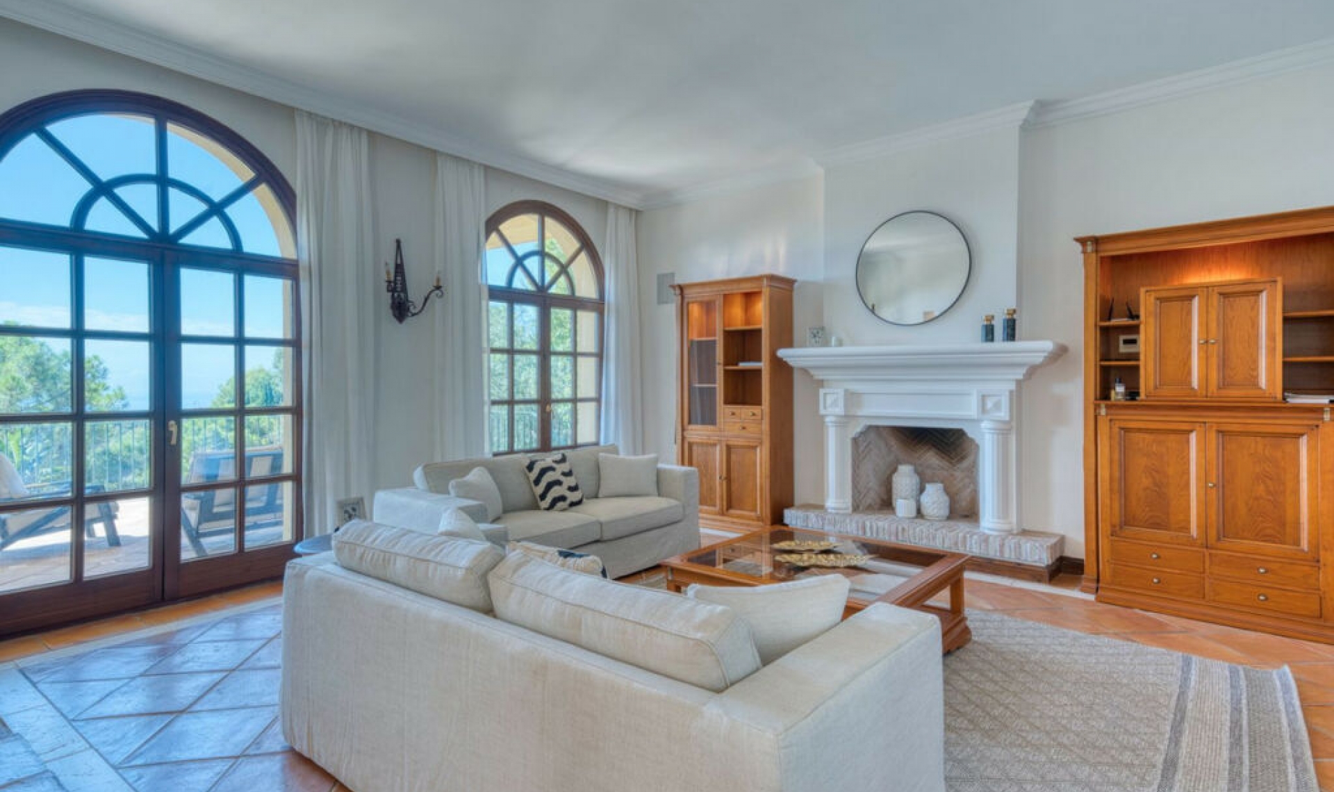 Resale - House -
La Zagaleta