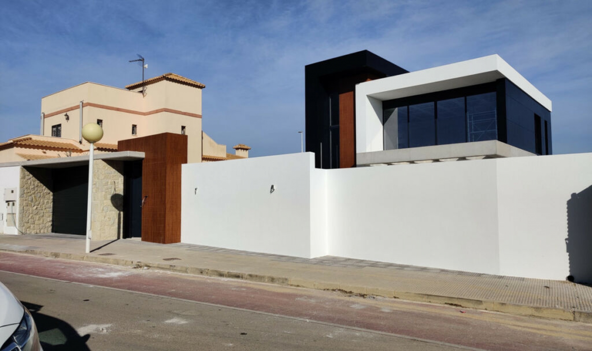 Resale - House -
La Zenia
