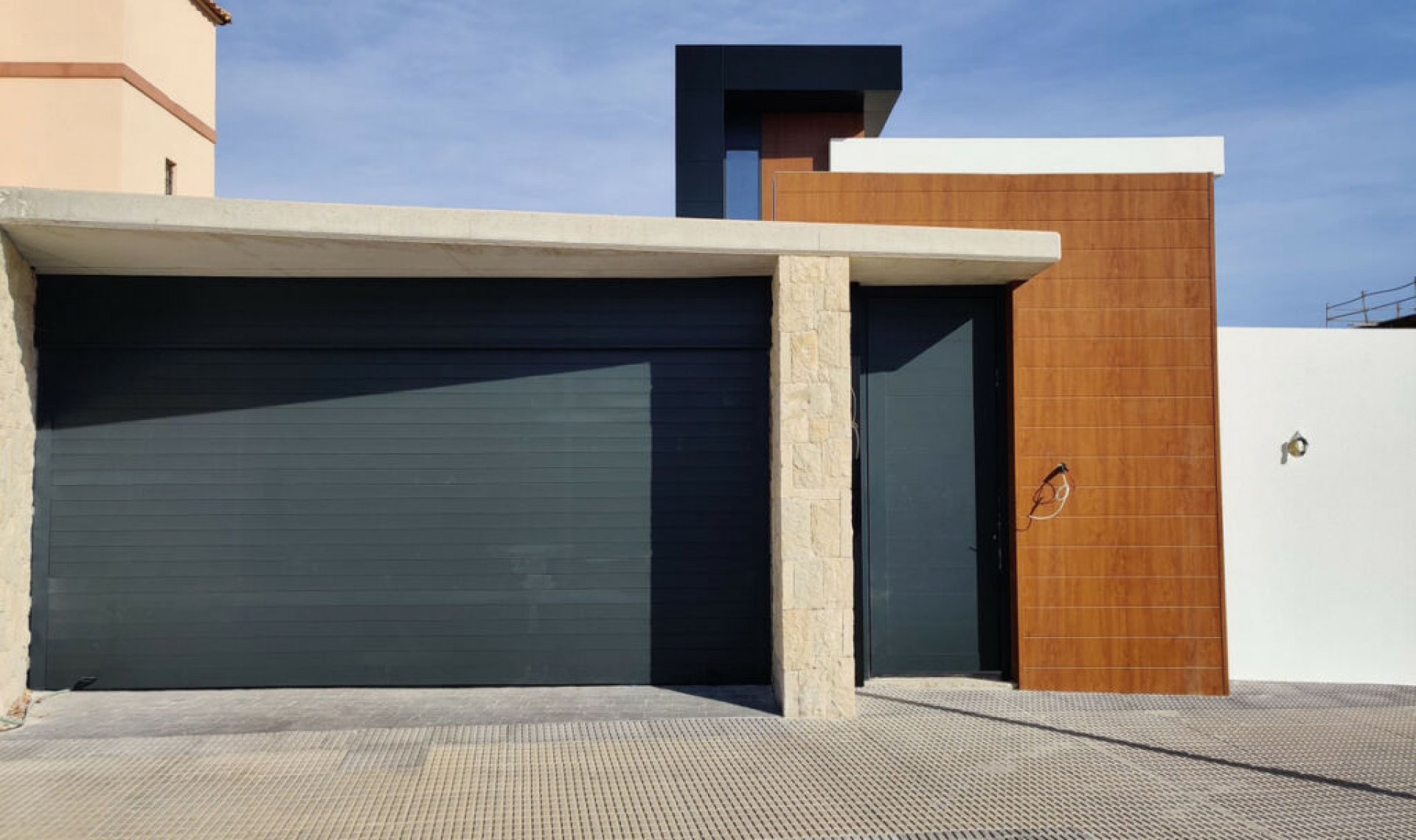 Resale - House -
La Zenia