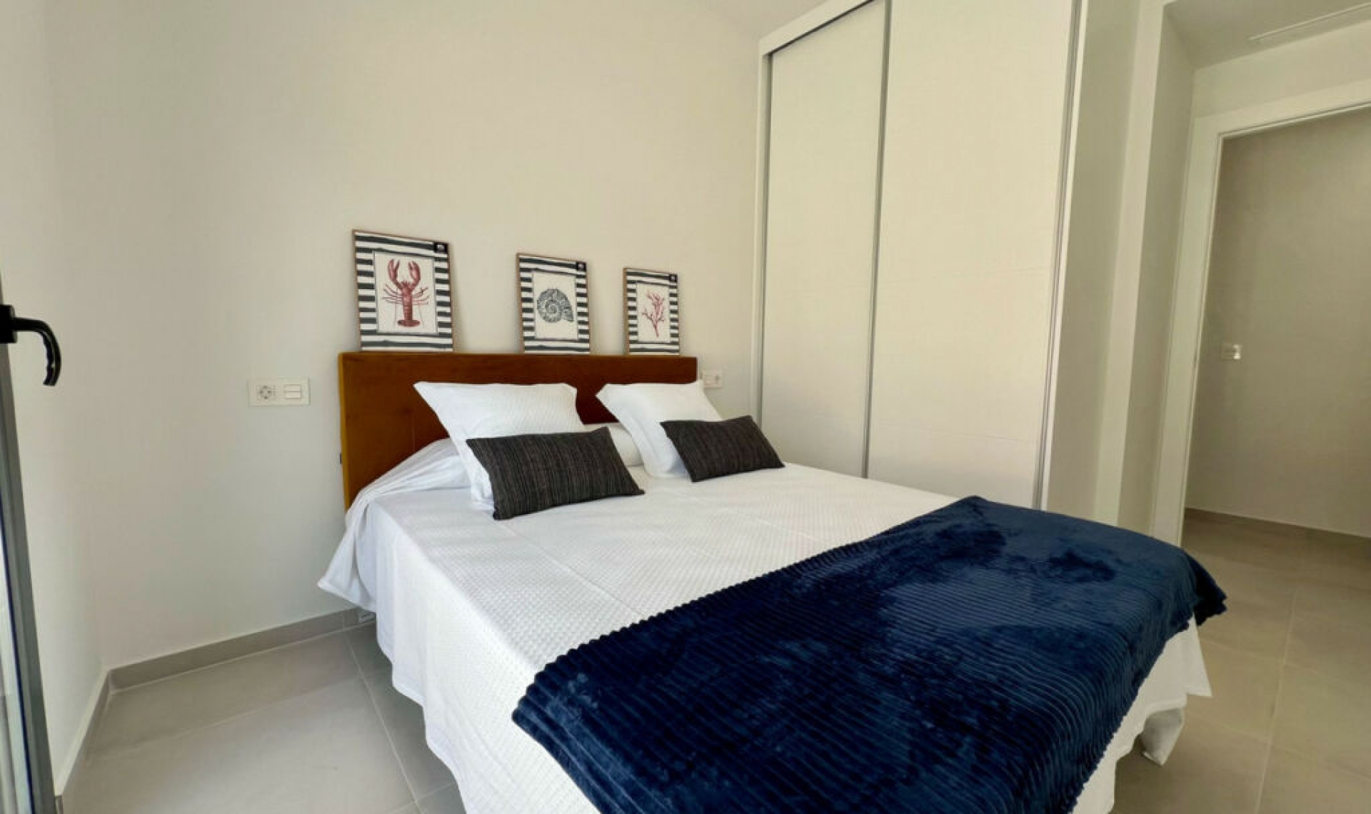 Resale - House -
La Zenia