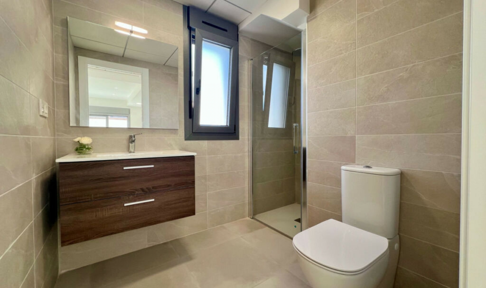 Resale - House -
La Zenia