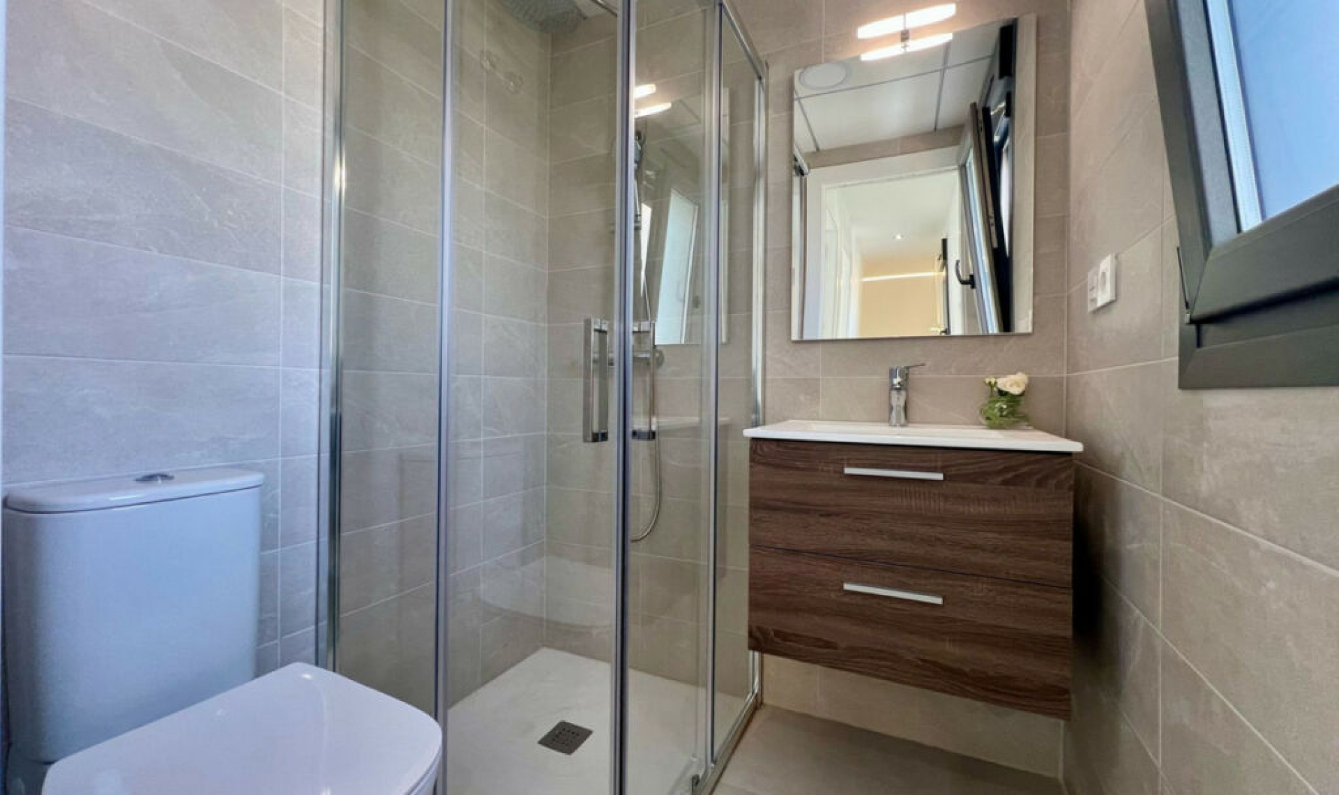 Resale - House -
La Zenia