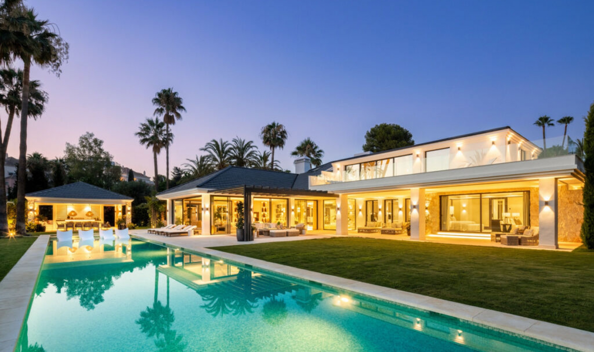 Resale - House -
Las Brisas