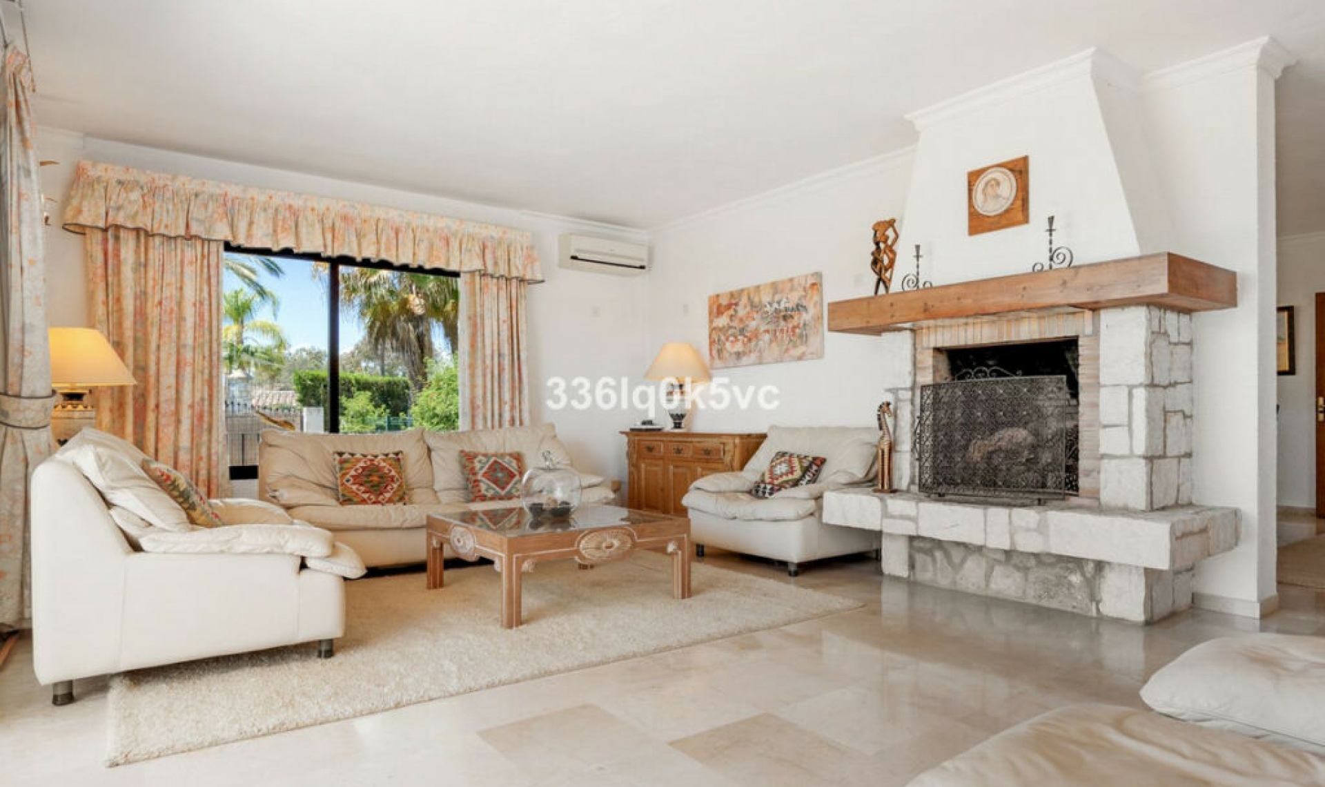 Resale - House -
Las Chapas