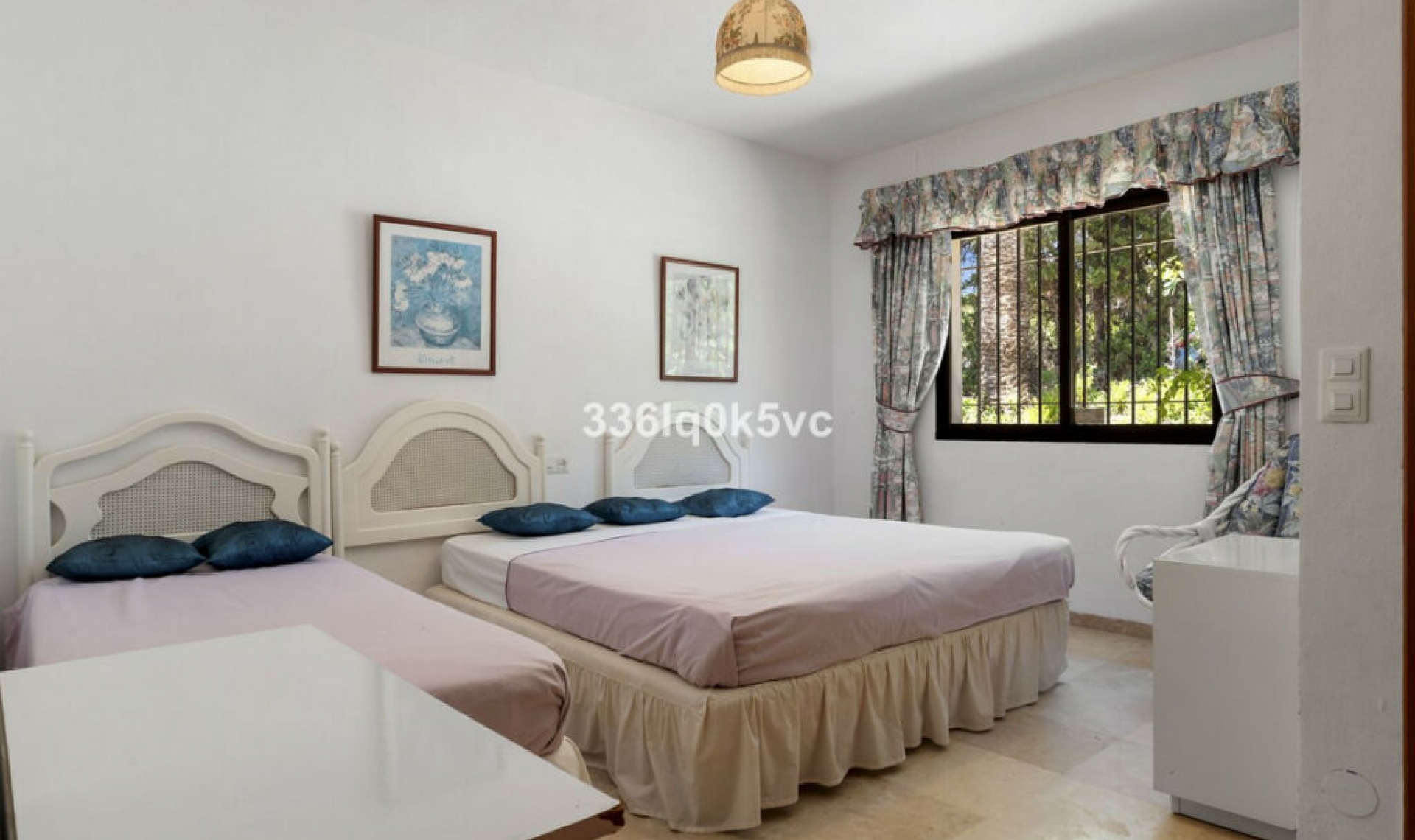 Resale - House -
Las Chapas