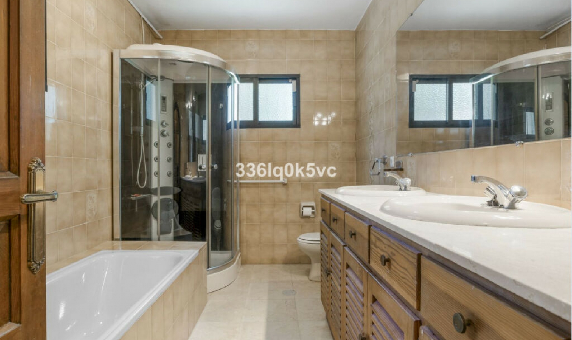 Resale - House -
Las Chapas