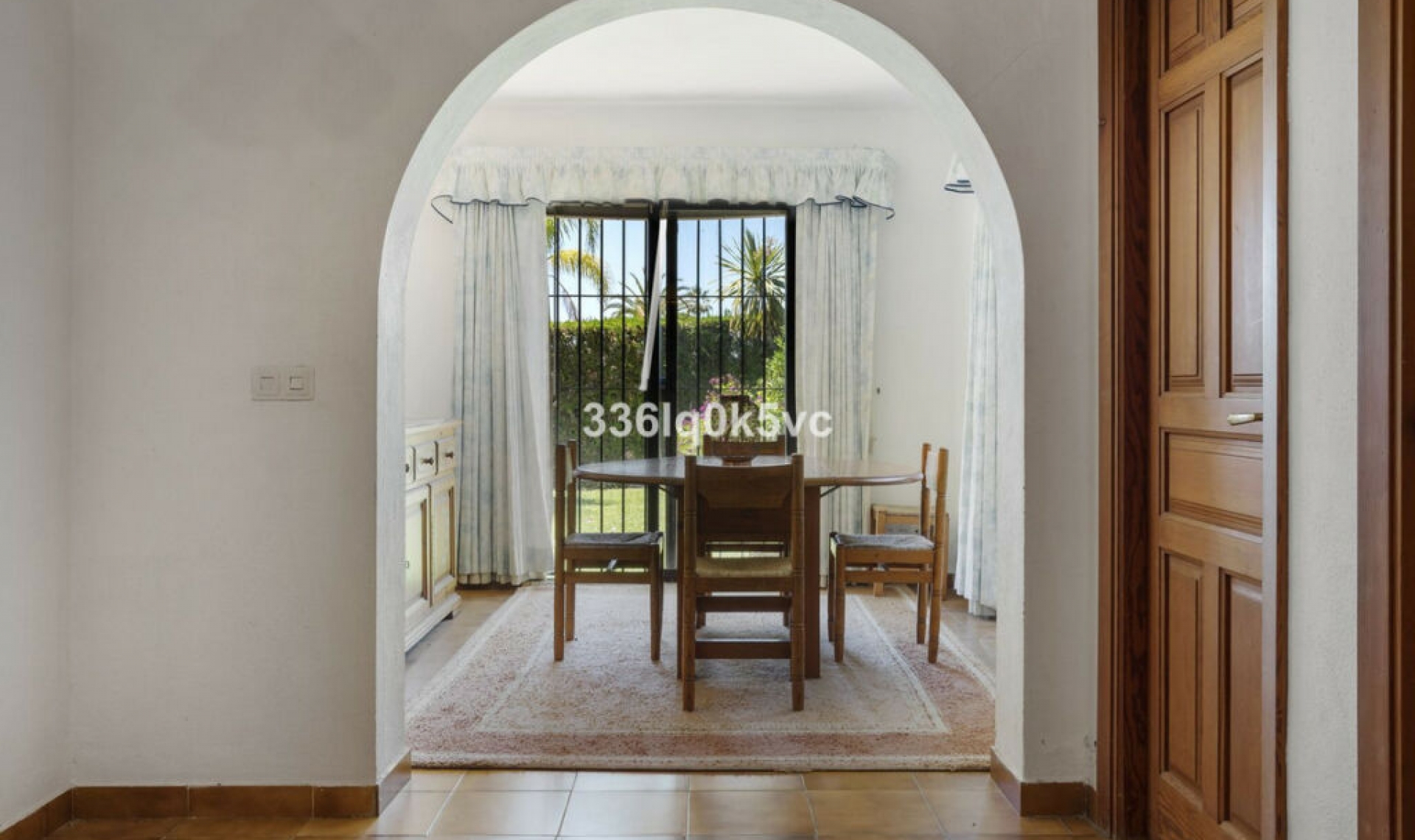 Resale - House -
Las Chapas