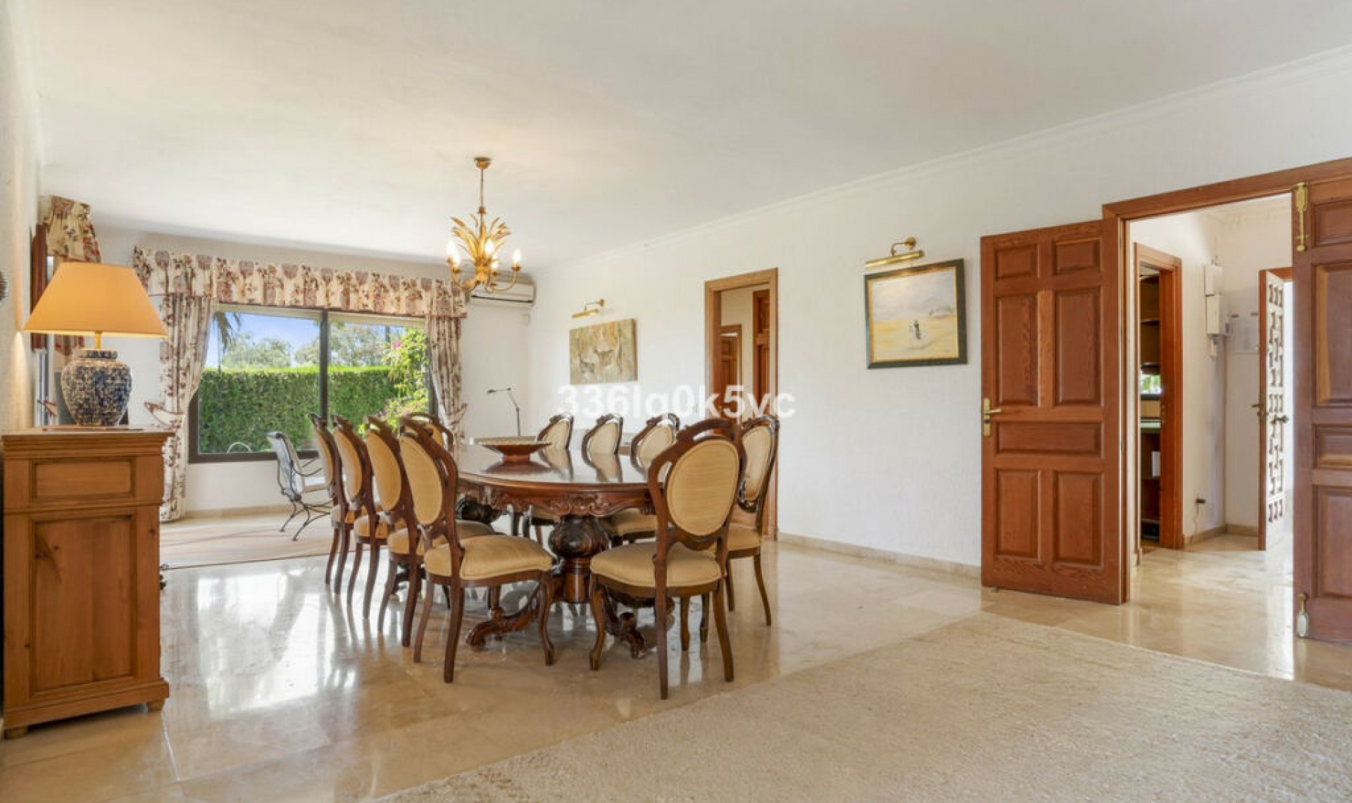 Resale - House -
Las Chapas