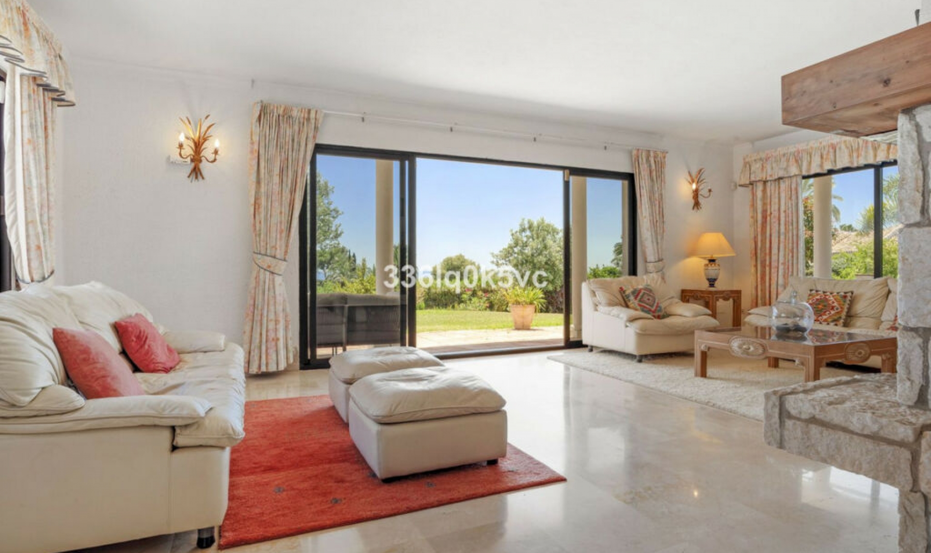 Resale - House -
Las Chapas