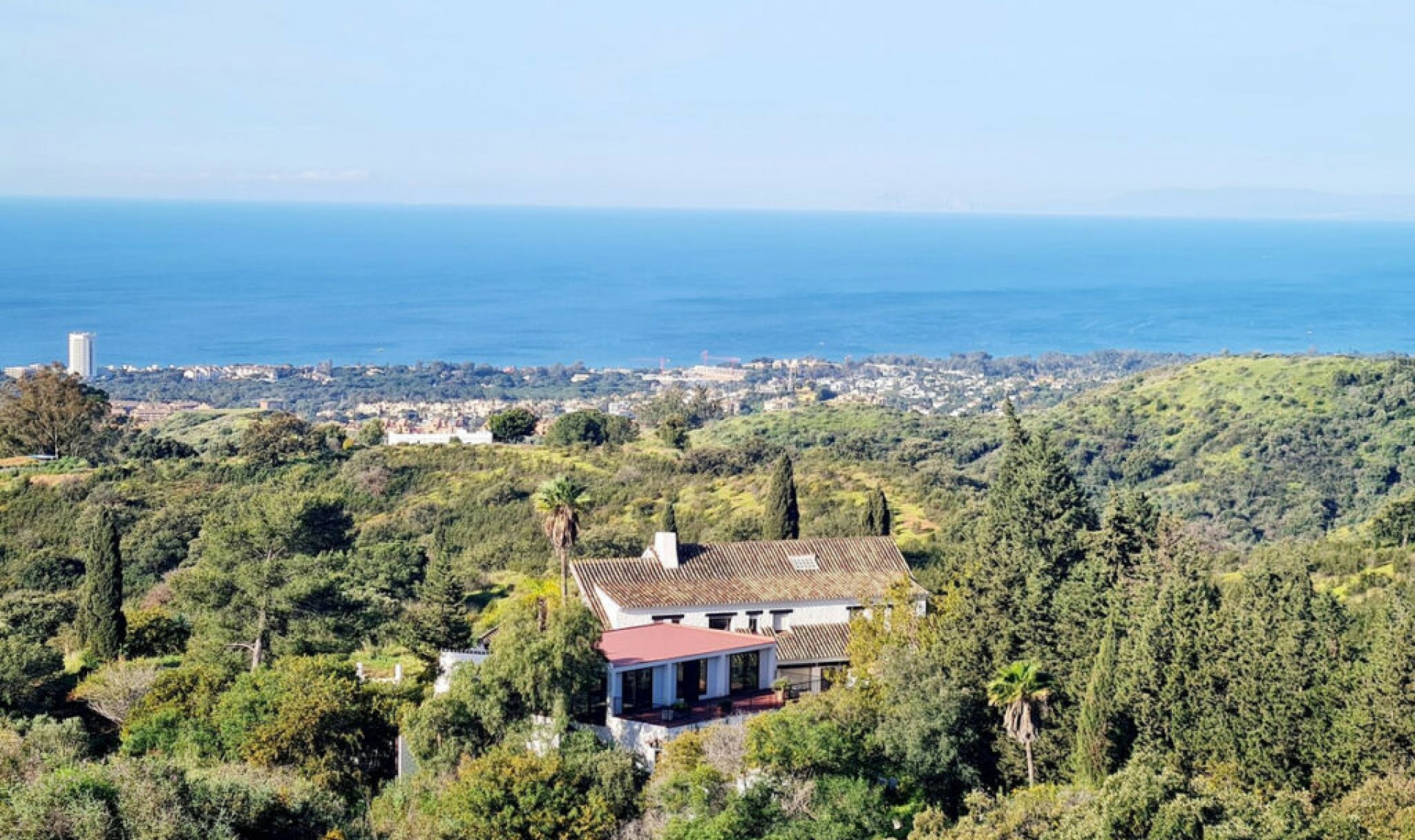 Resale - House -
Las Chapas