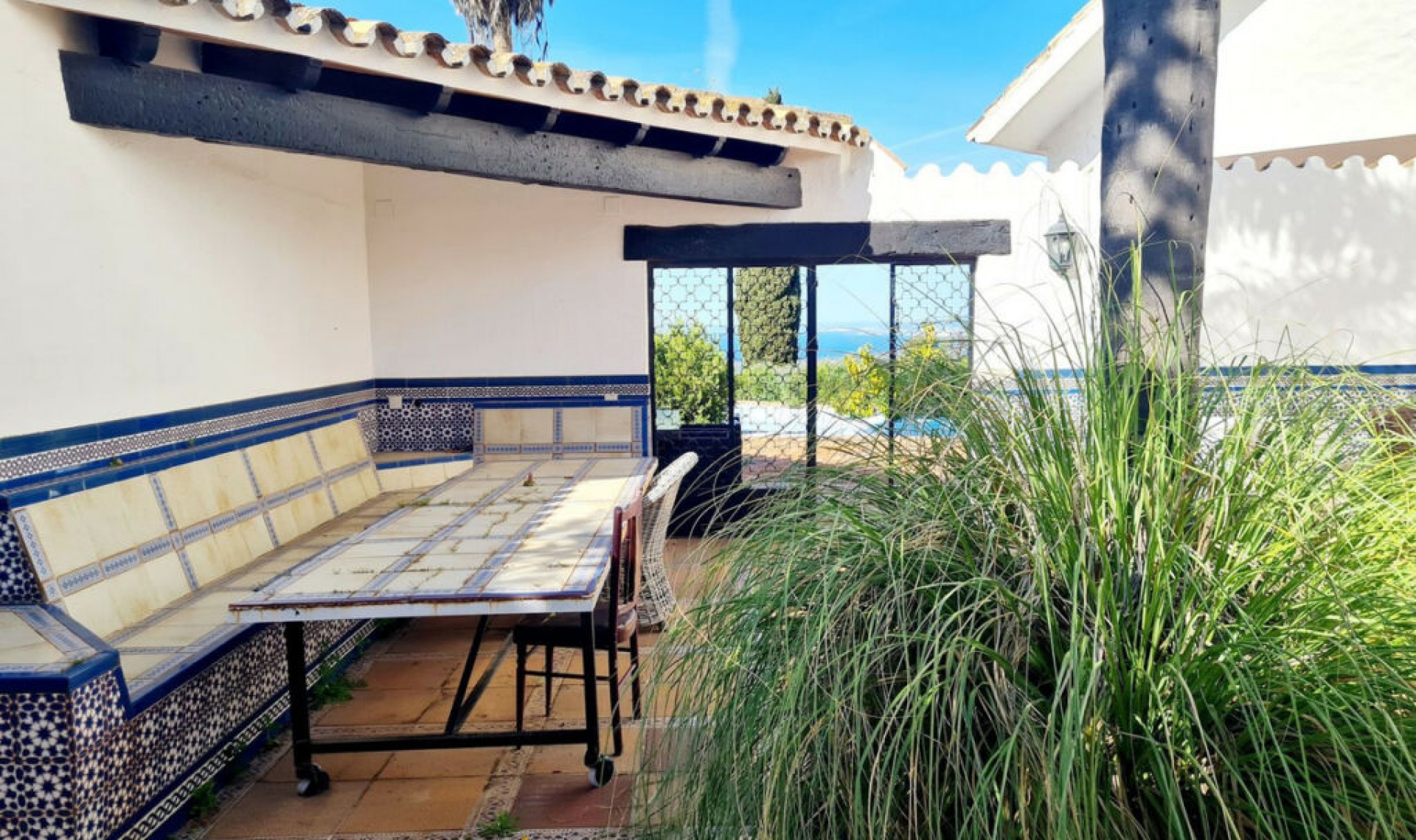 Resale - House -
Las Chapas