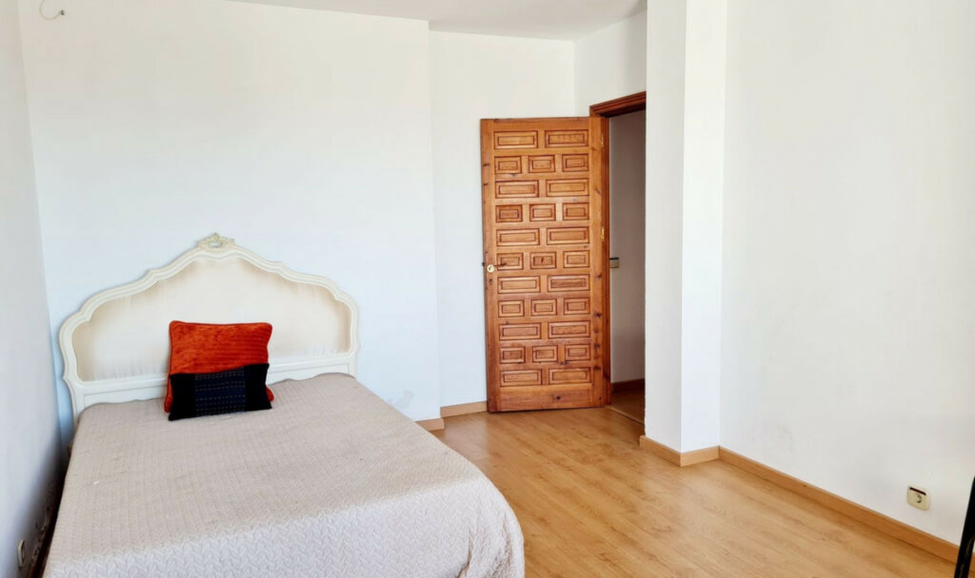 Resale - House -
Las Chapas