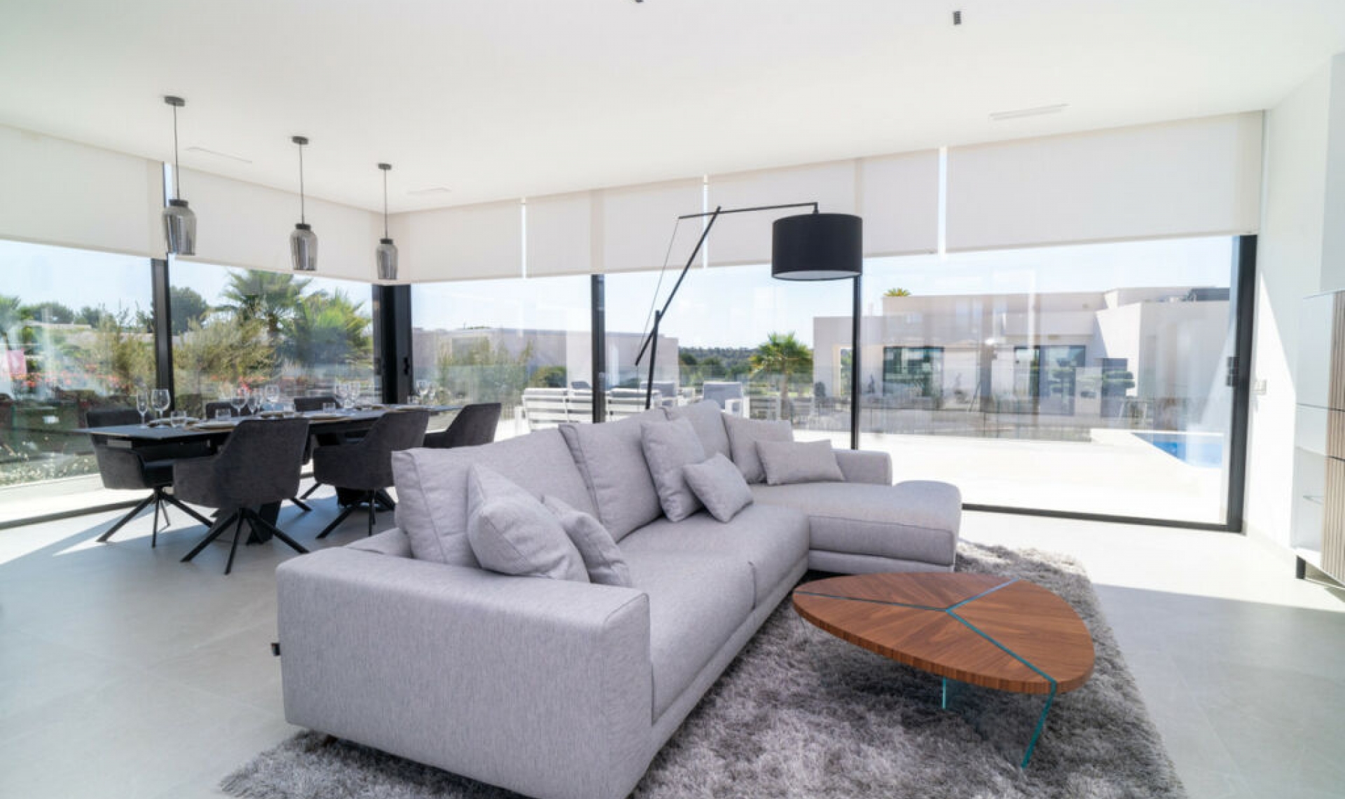 Resale - House -
Las Colinas Golf