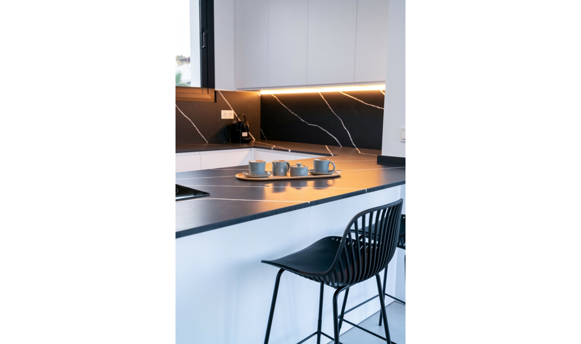 Resale - House -
Las Colinas Golf