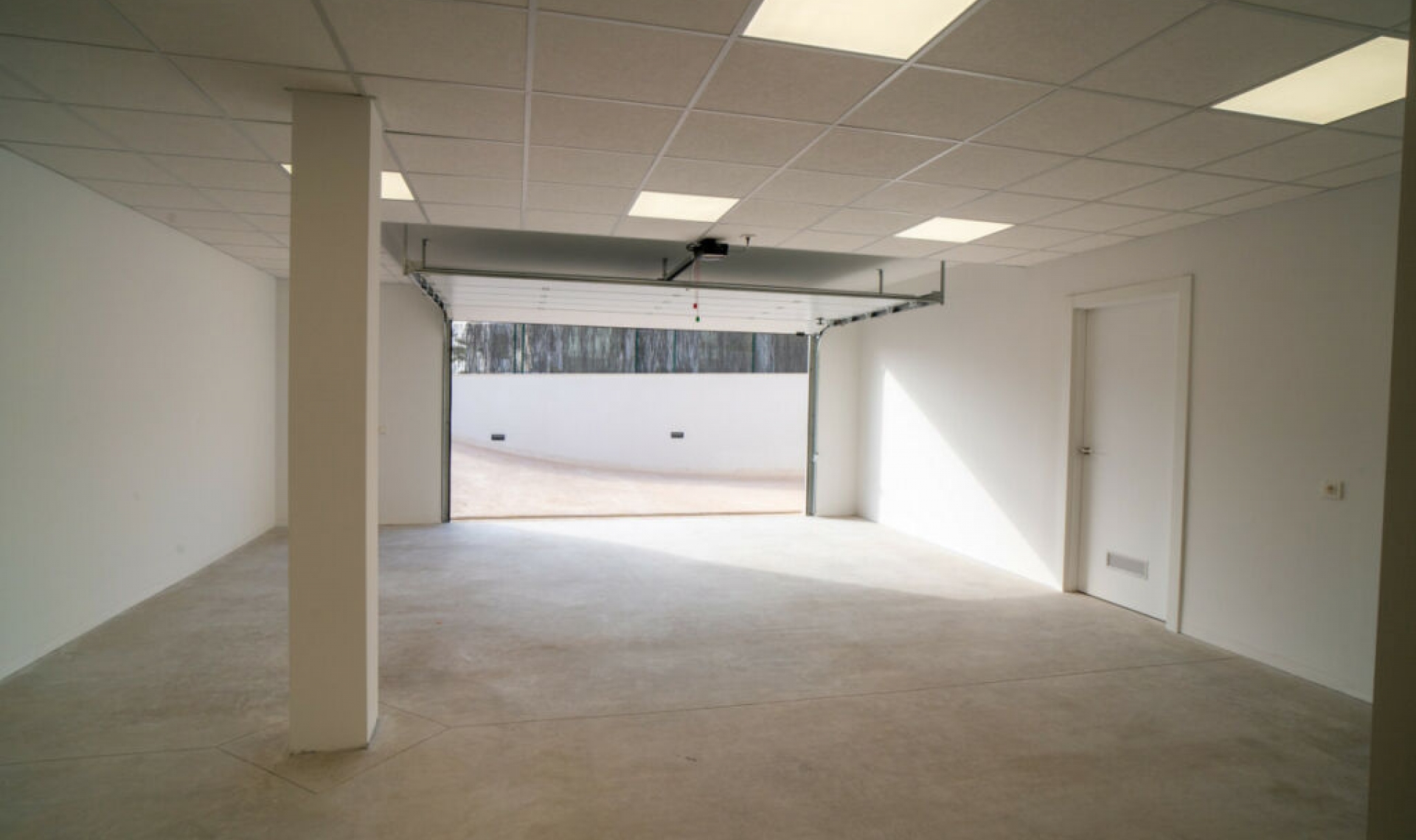 Resale - House -
Las Colinas Golf