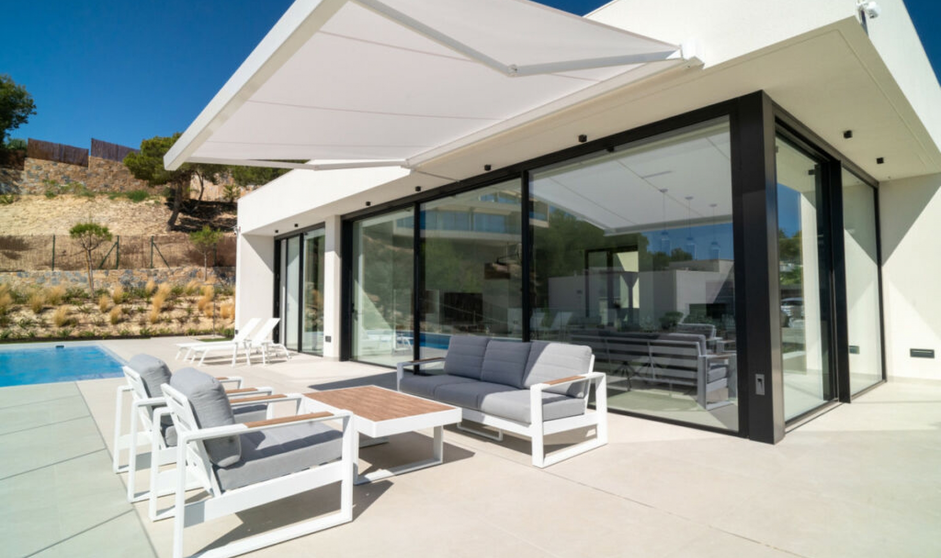 Resale - House -
Las Colinas Golf