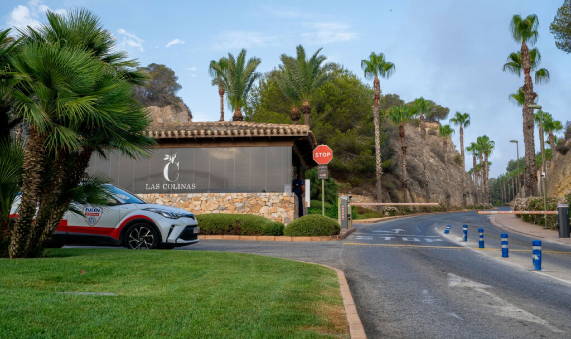 Resale - House -
Las Colinas Golf