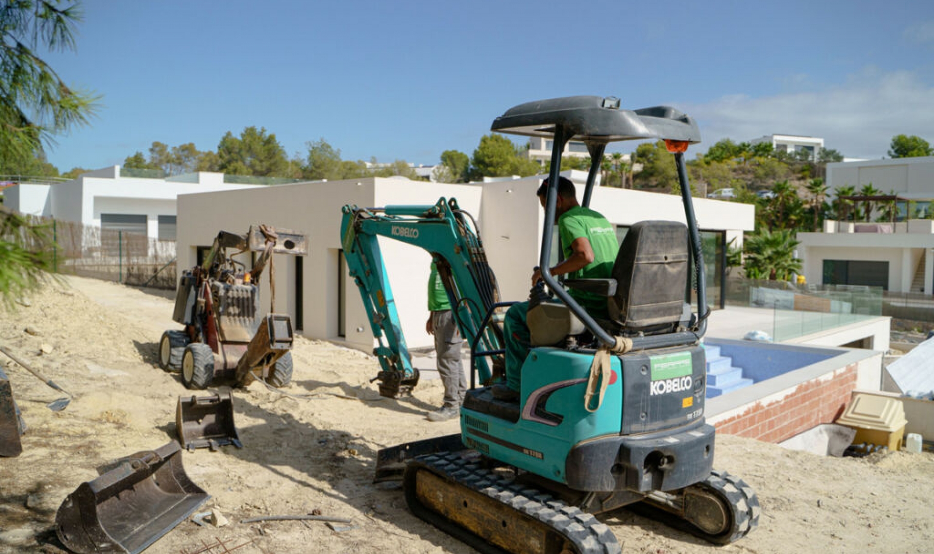 Resale - House -
Las Colinas Golf