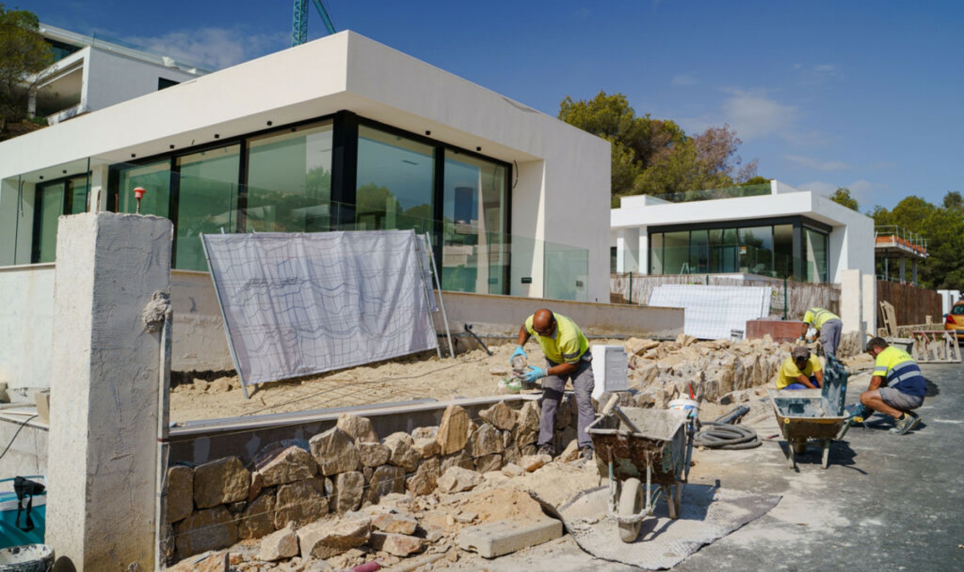 Resale - House -
Las Colinas Golf