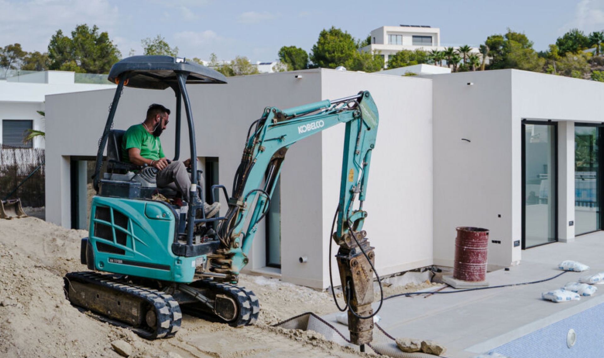 Resale - House -
Las Colinas Golf