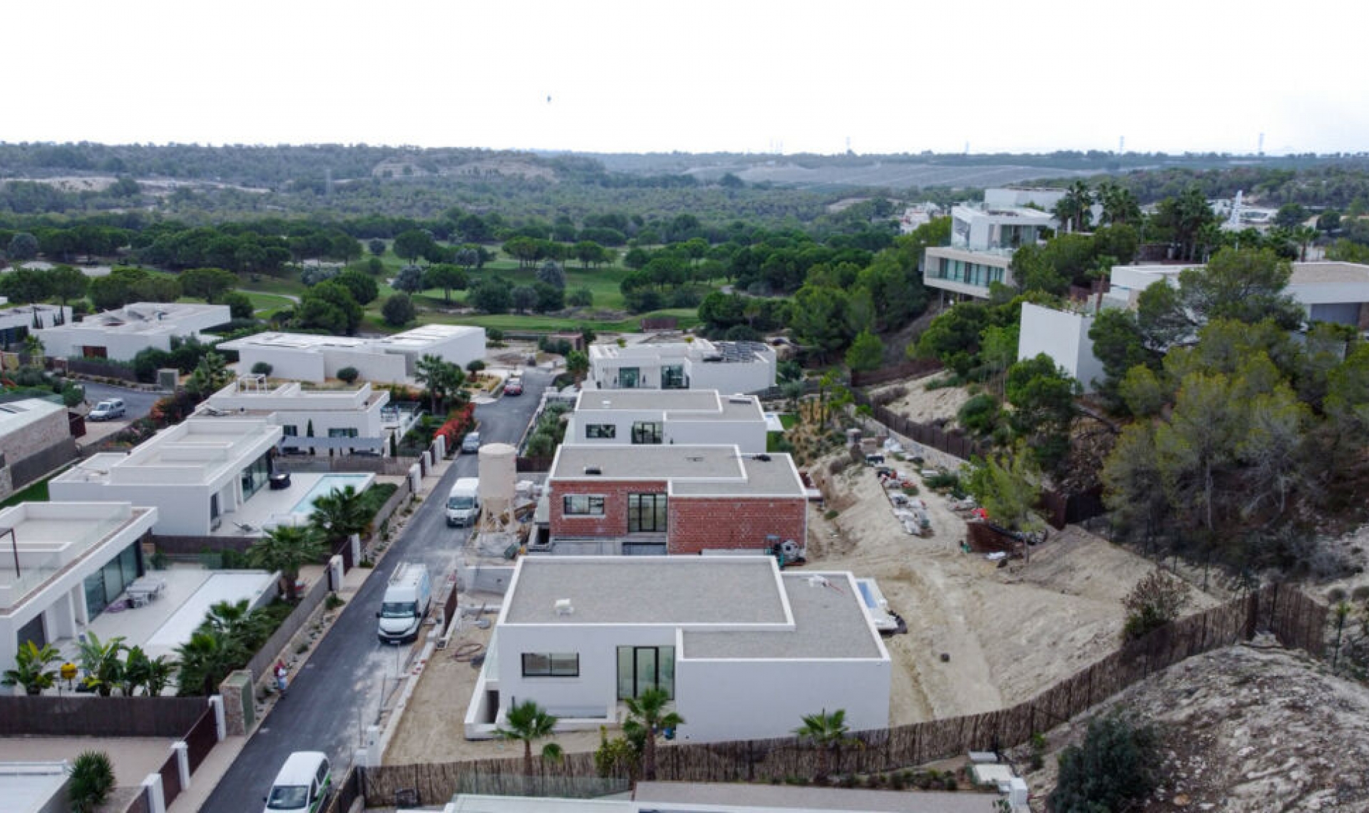 Resale - House -
Las Colinas Golf
