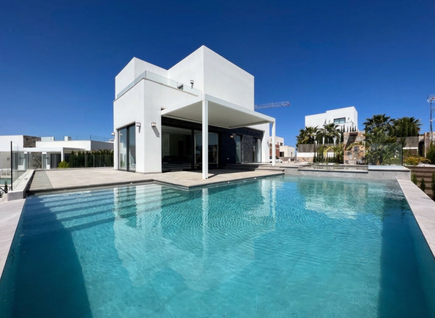 Resale - House -
Las Colinas Golf