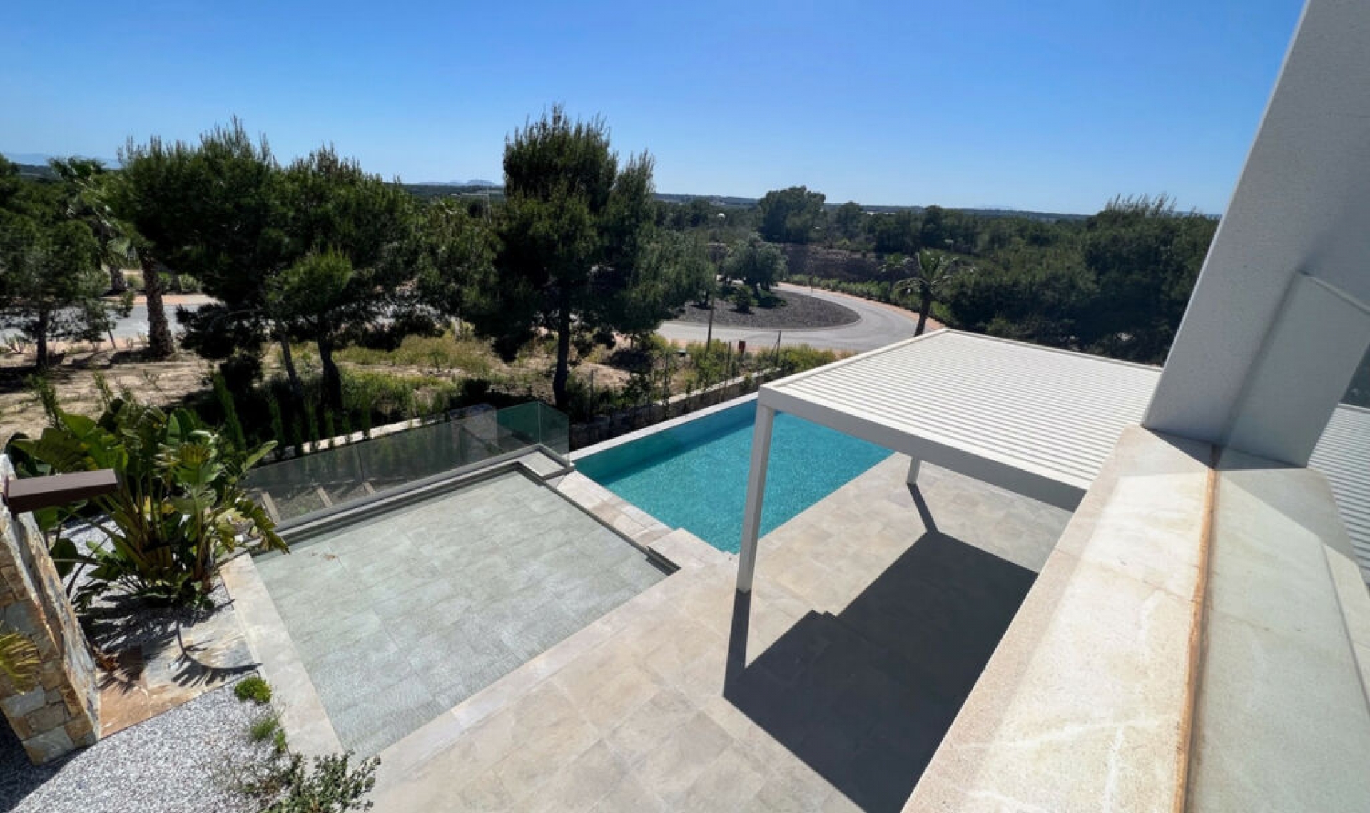 Resale - House -
Las Colinas Golf