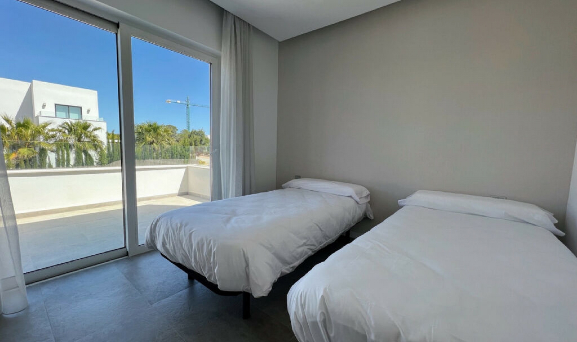 Resale - House -
Las Colinas Golf