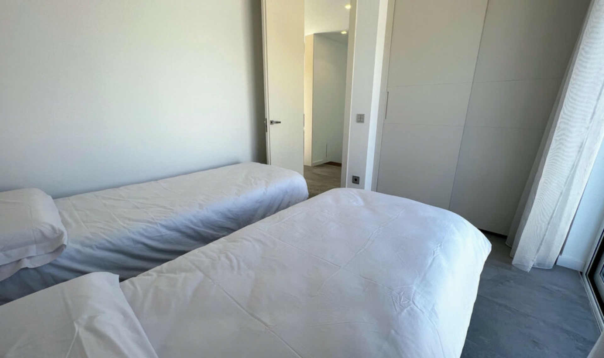 Resale - House -
Las Colinas Golf