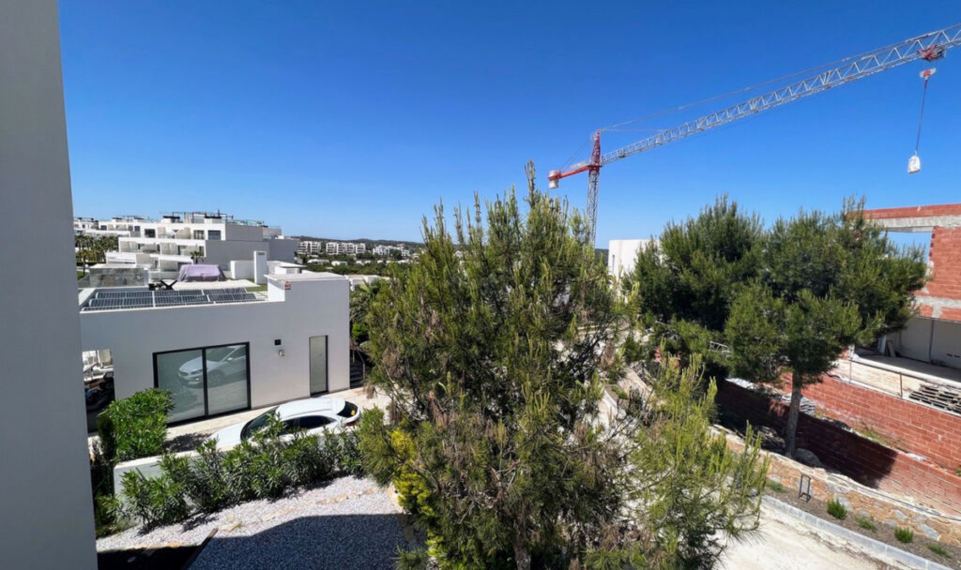 Resale - House -
Las Colinas Golf