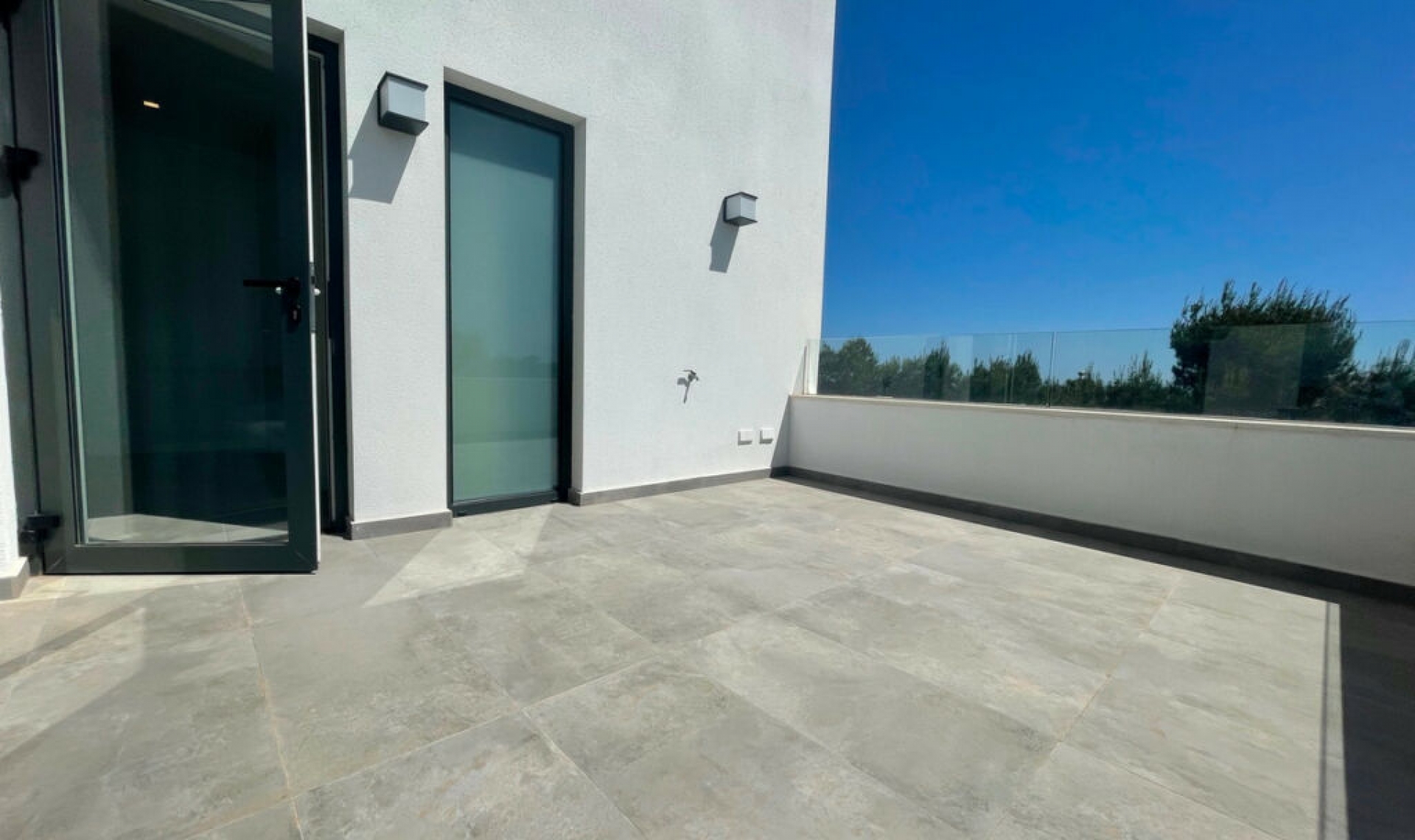 Resale - House -
Las Colinas Golf