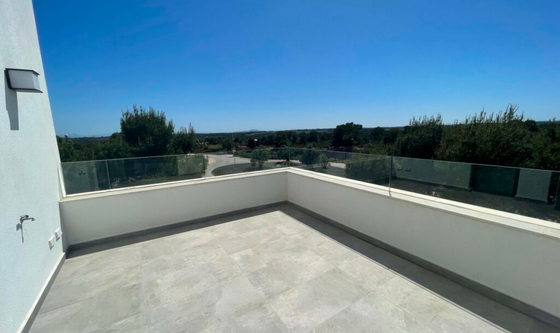 Resale - House -
Las Colinas Golf