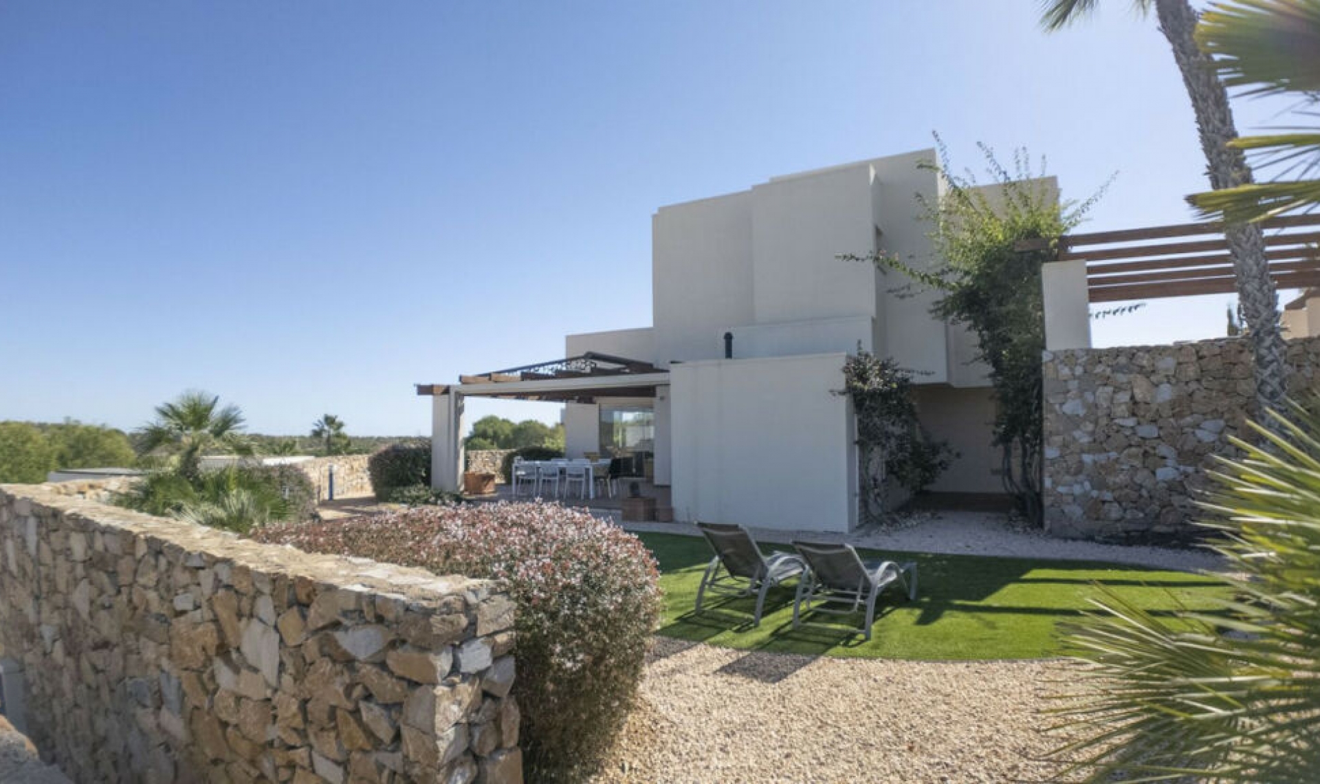 Resale - House -
Las Colinas Golf