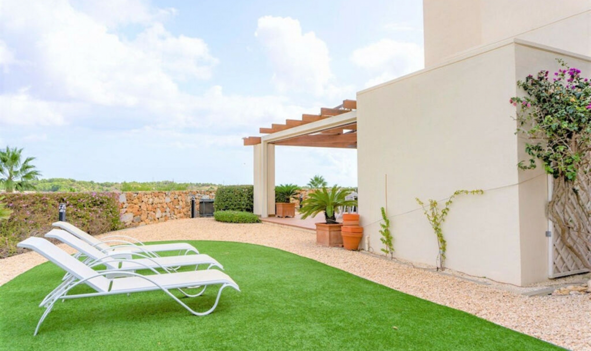 Resale - House -
Las Colinas Golf