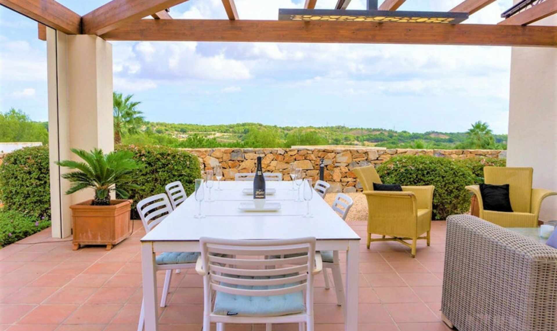 Resale - House -
Las Colinas Golf