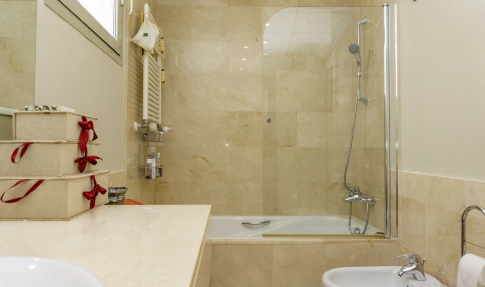 Resale - House -
Las Colinas Golf