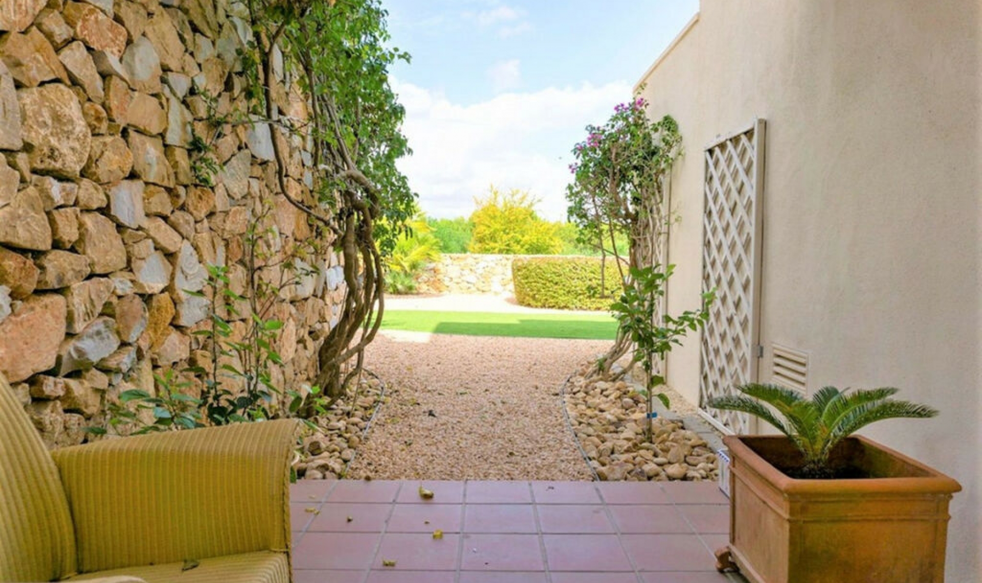 Resale - House -
Las Colinas Golf